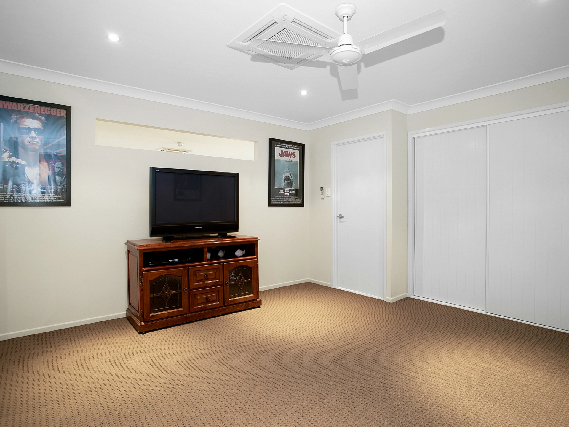 18 Brooksfield Drive, SARINA BEACH