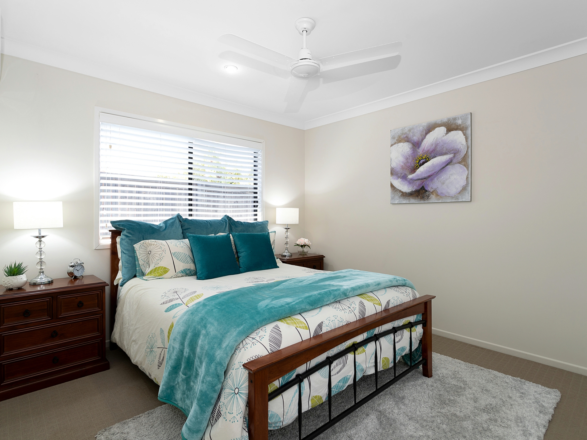 18 Brooksfield Drive, SARINA BEACH