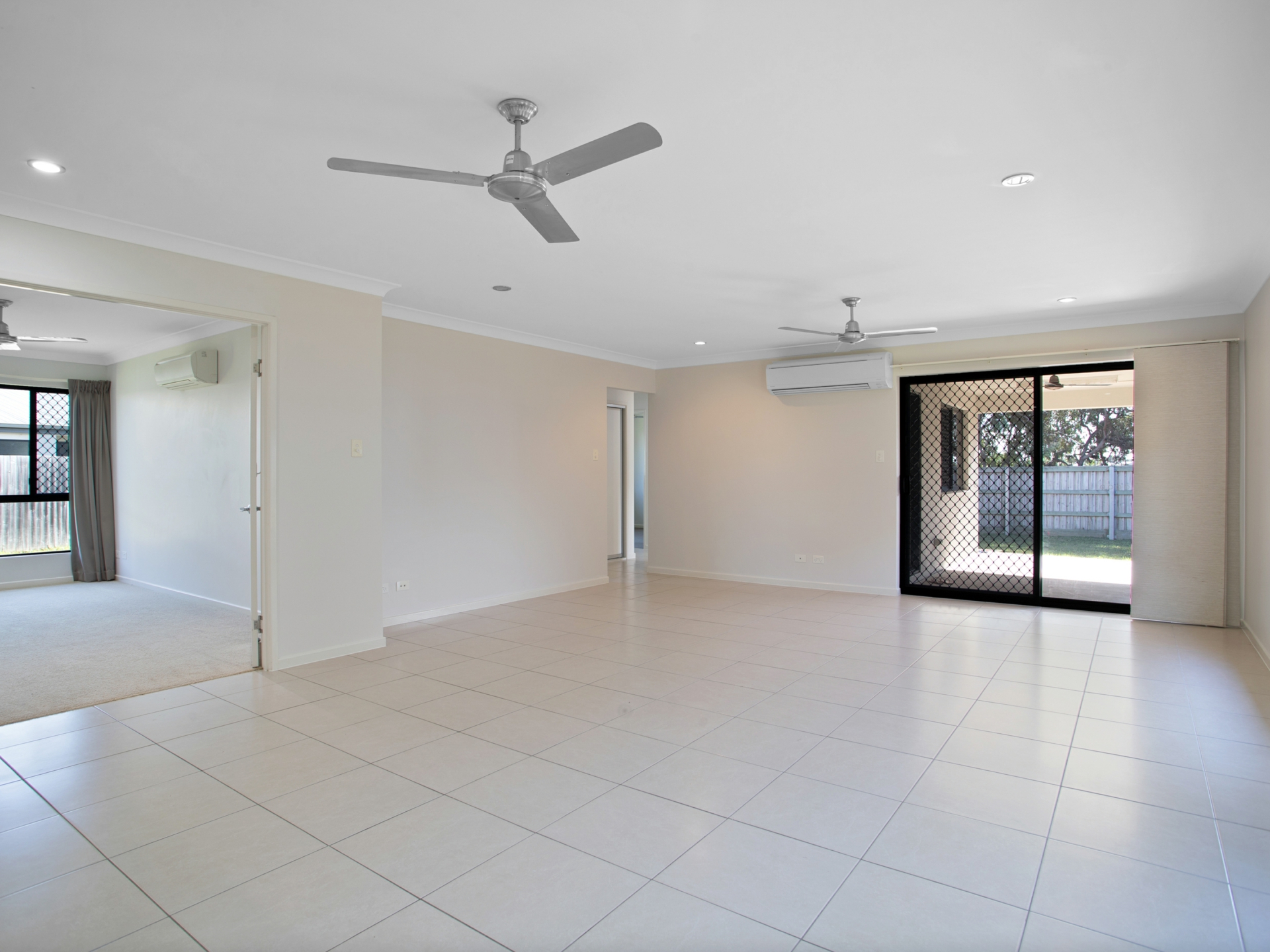 25 Phoenix Crescent, RURAL VIEW
