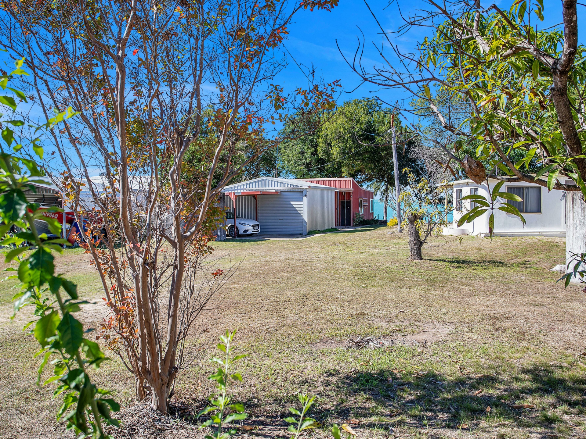21 Colonial Drive, CLAIRVIEW