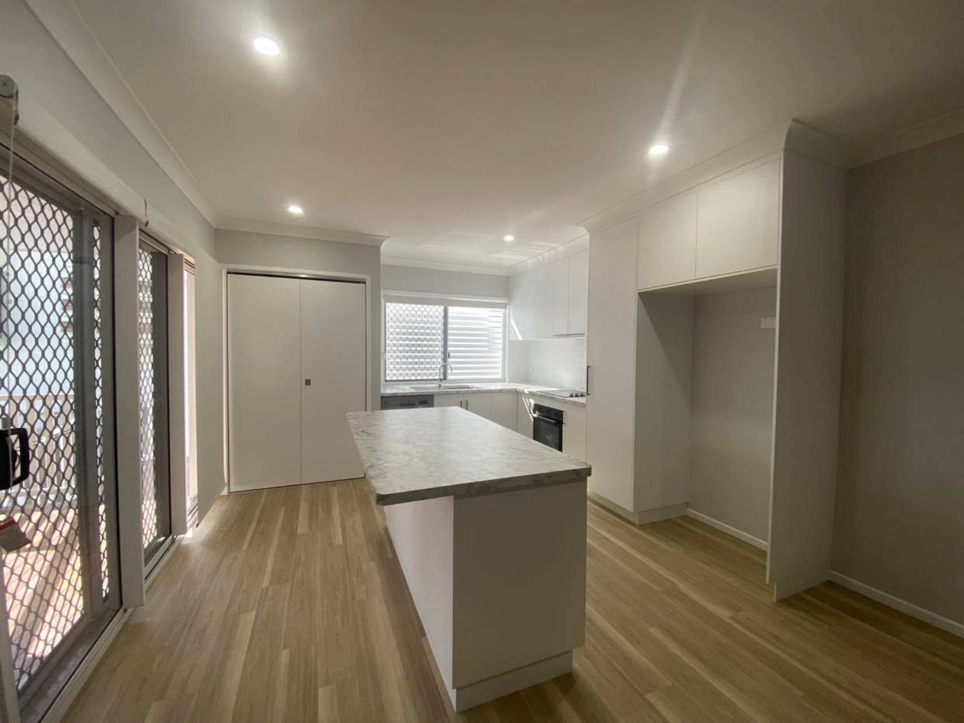 2/10 Kate Street, MACKAY