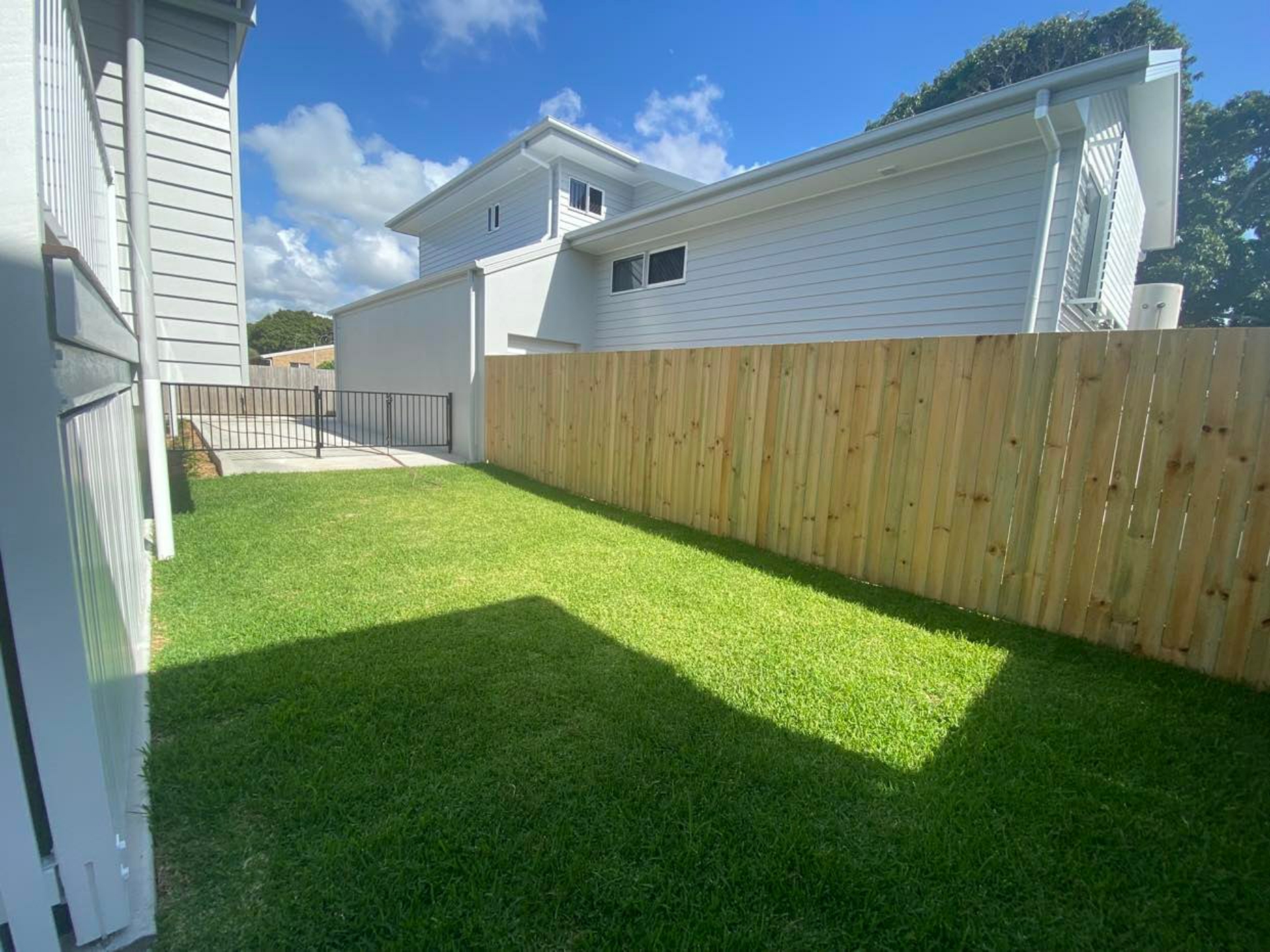 2/10 Kate Street, MACKAY