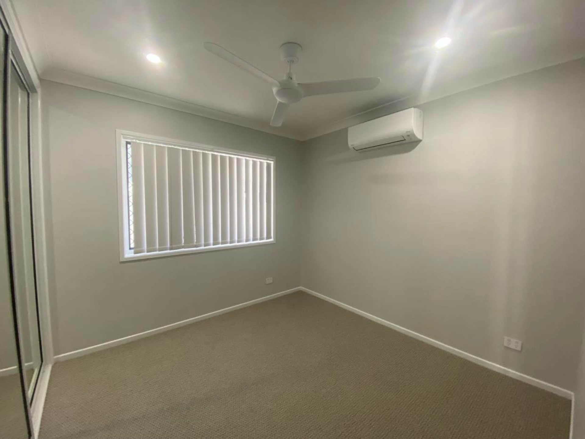 2/10 Kate Street, MACKAY