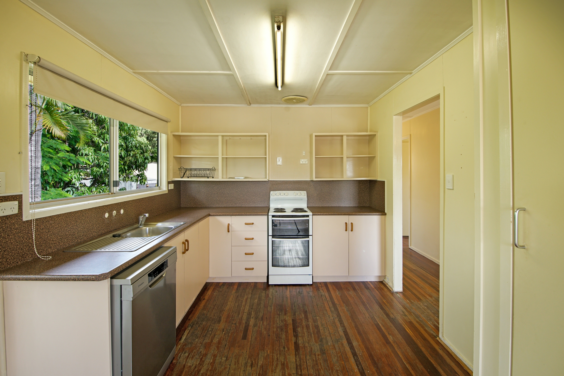 51 Beresford Crescent Dysart QLD House for Rent LJ Hooker