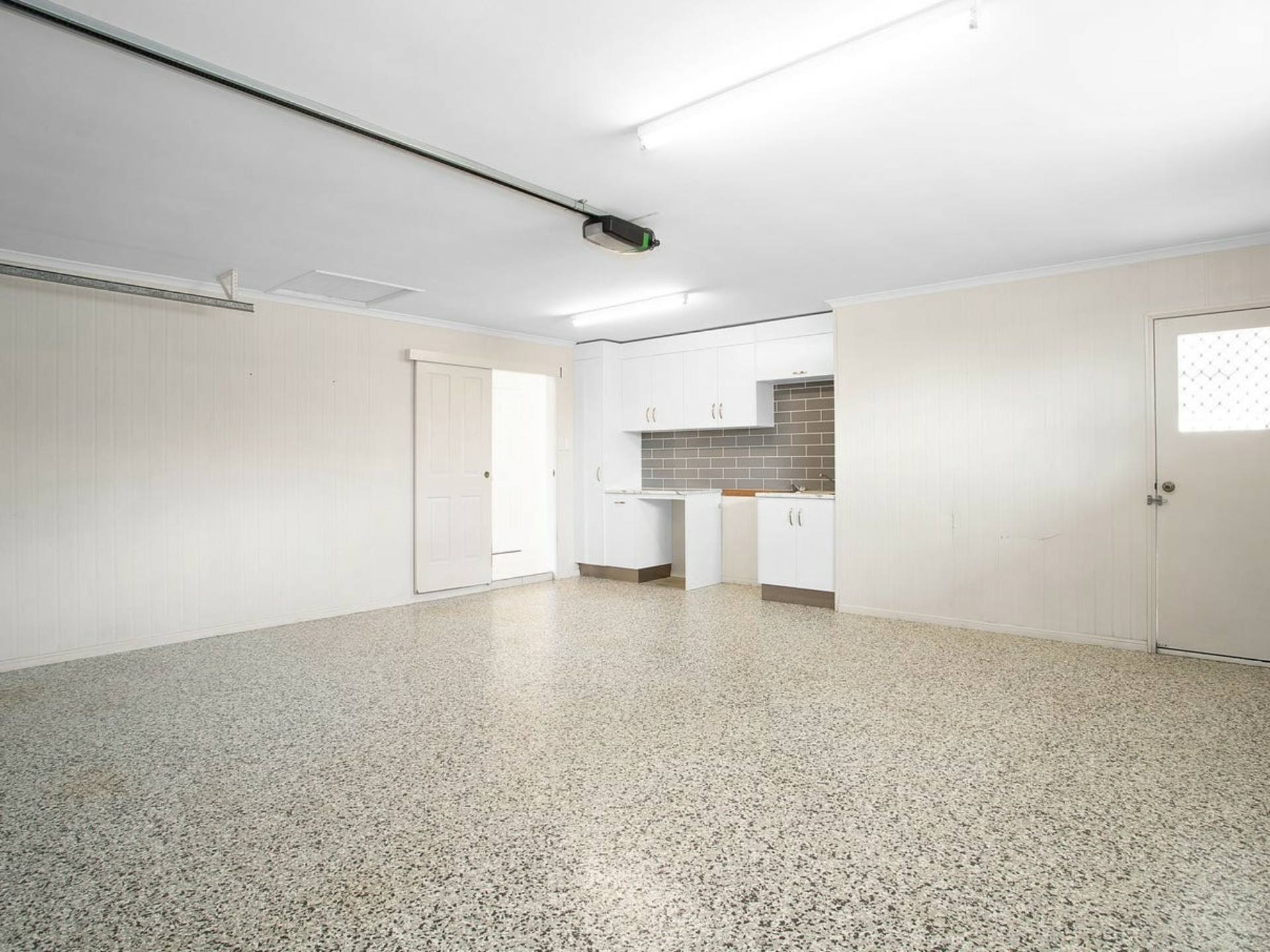 69 Emperor Drive, ANDERGROVE