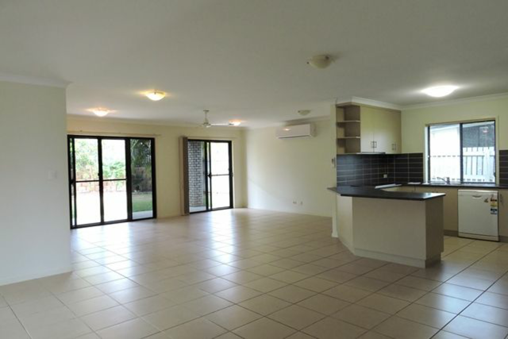 7 Lance Street, BUCASIA
