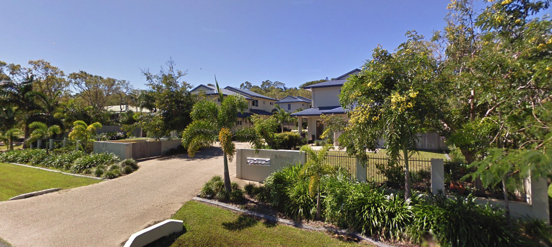 2/8 Admiral Drive, DOLPHIN HEADS