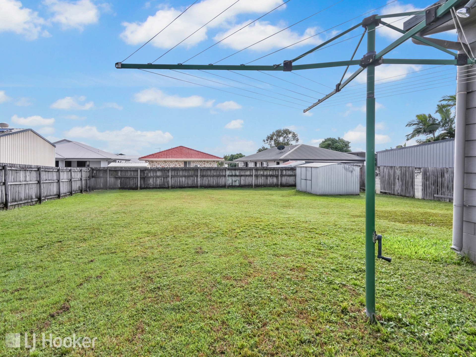16 Bucas Drive Bucasia QLD