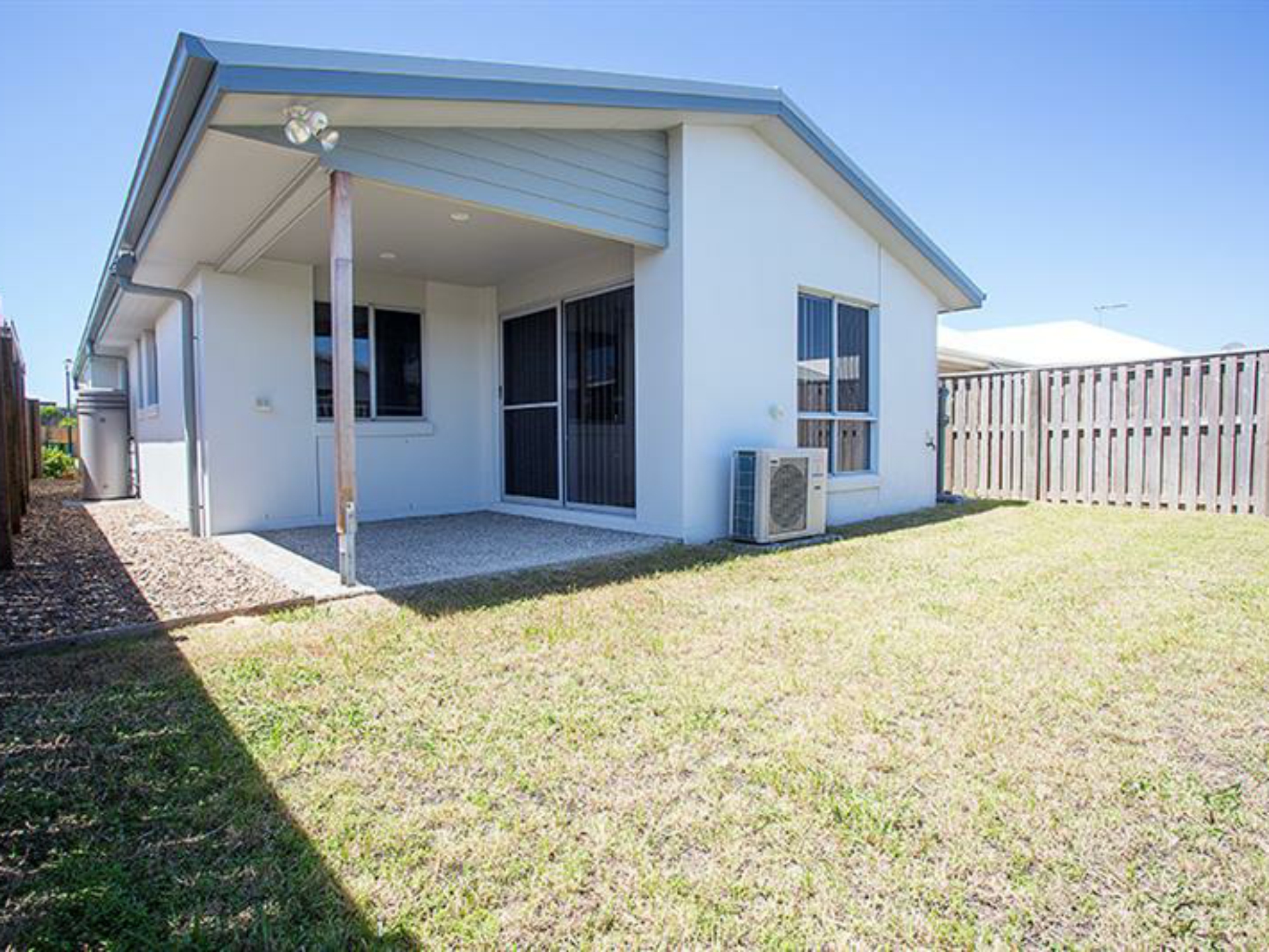11 Cable Court Blacks Beach QLD
