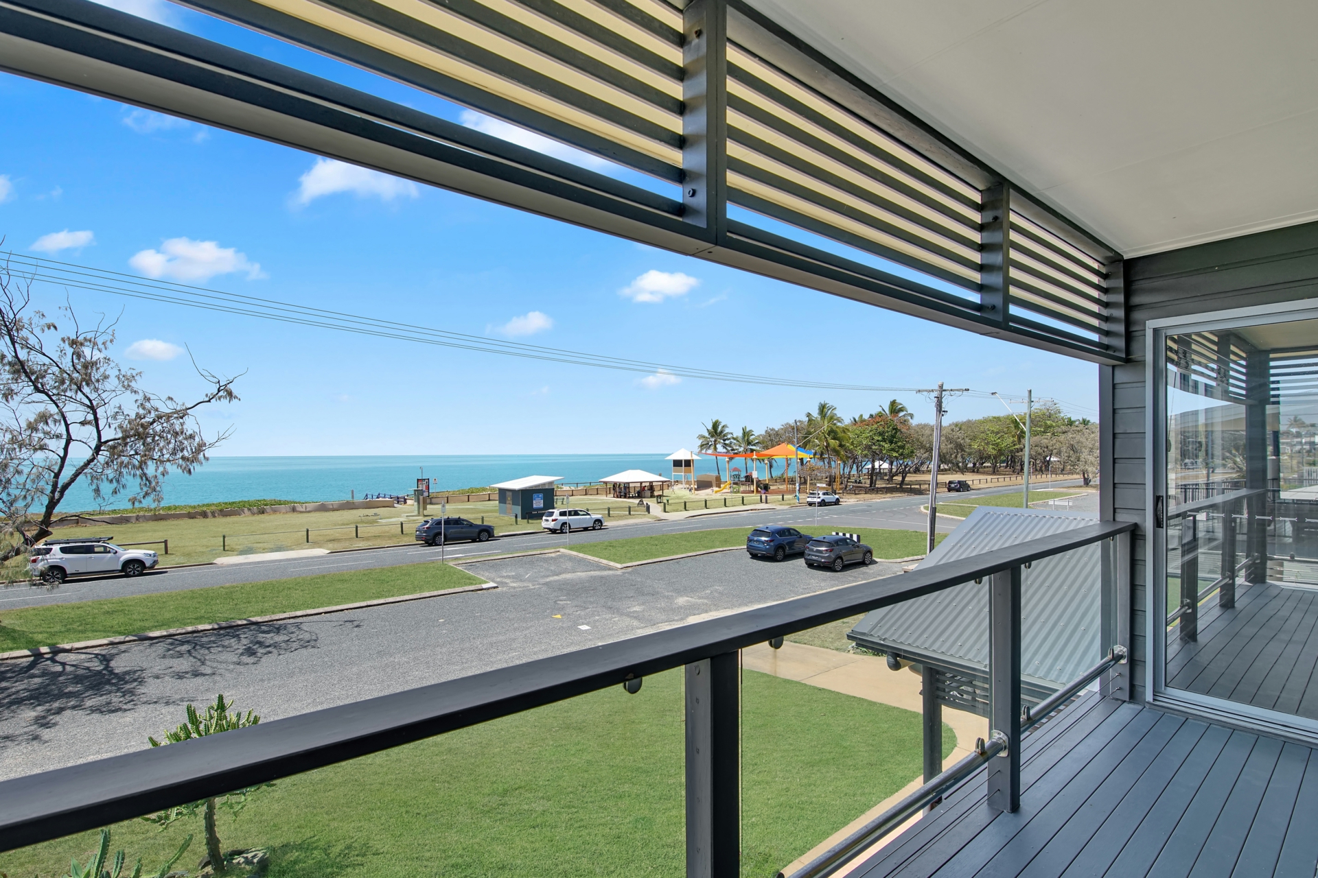 46 Pacific Esplanade, SLADE POINT