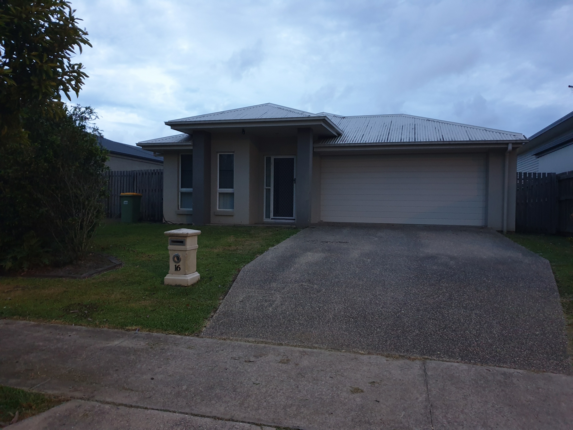 16 Anastasia Street, WEST MACKAY
