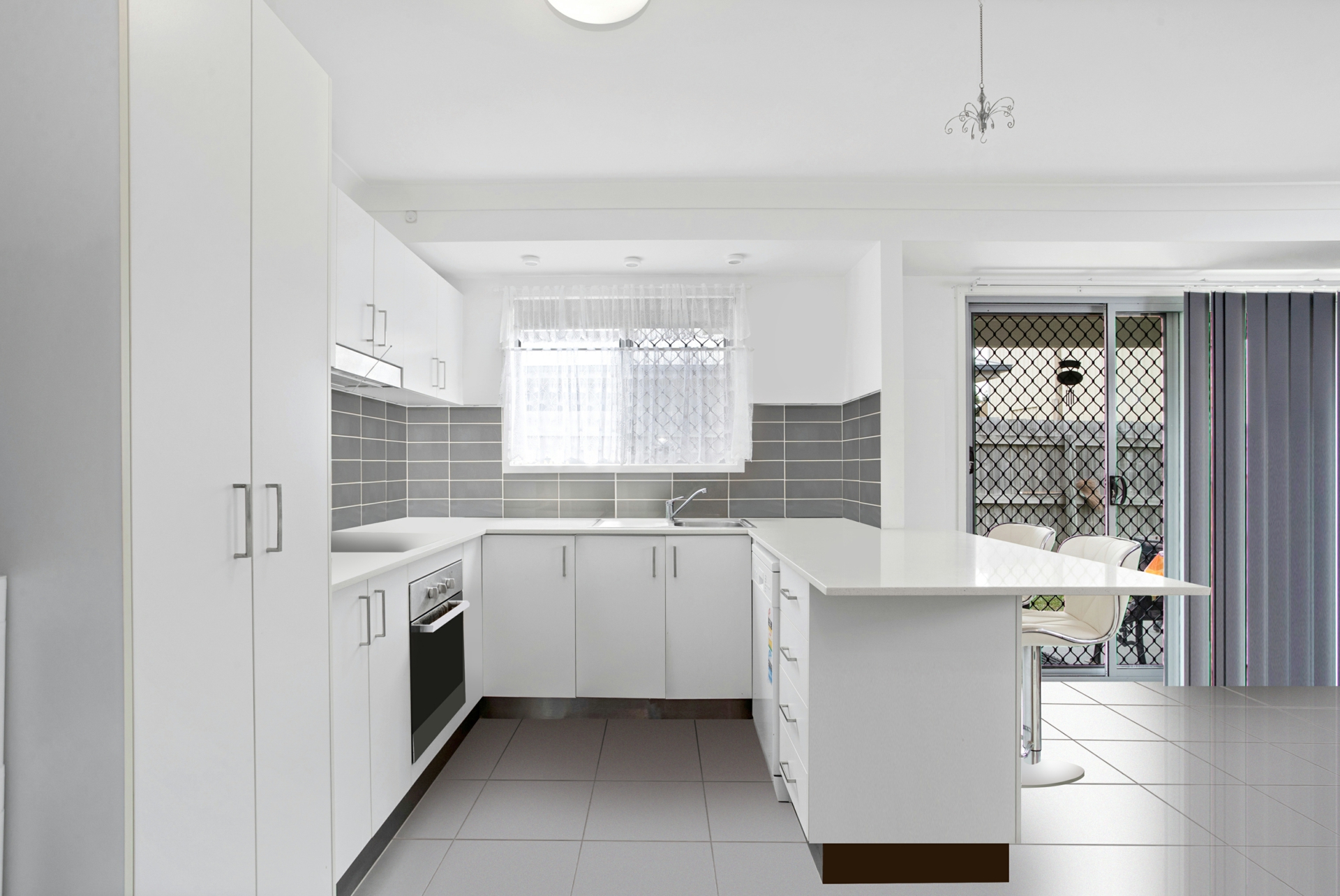 2/57 Phoenix Crescent, RURAL VIEW