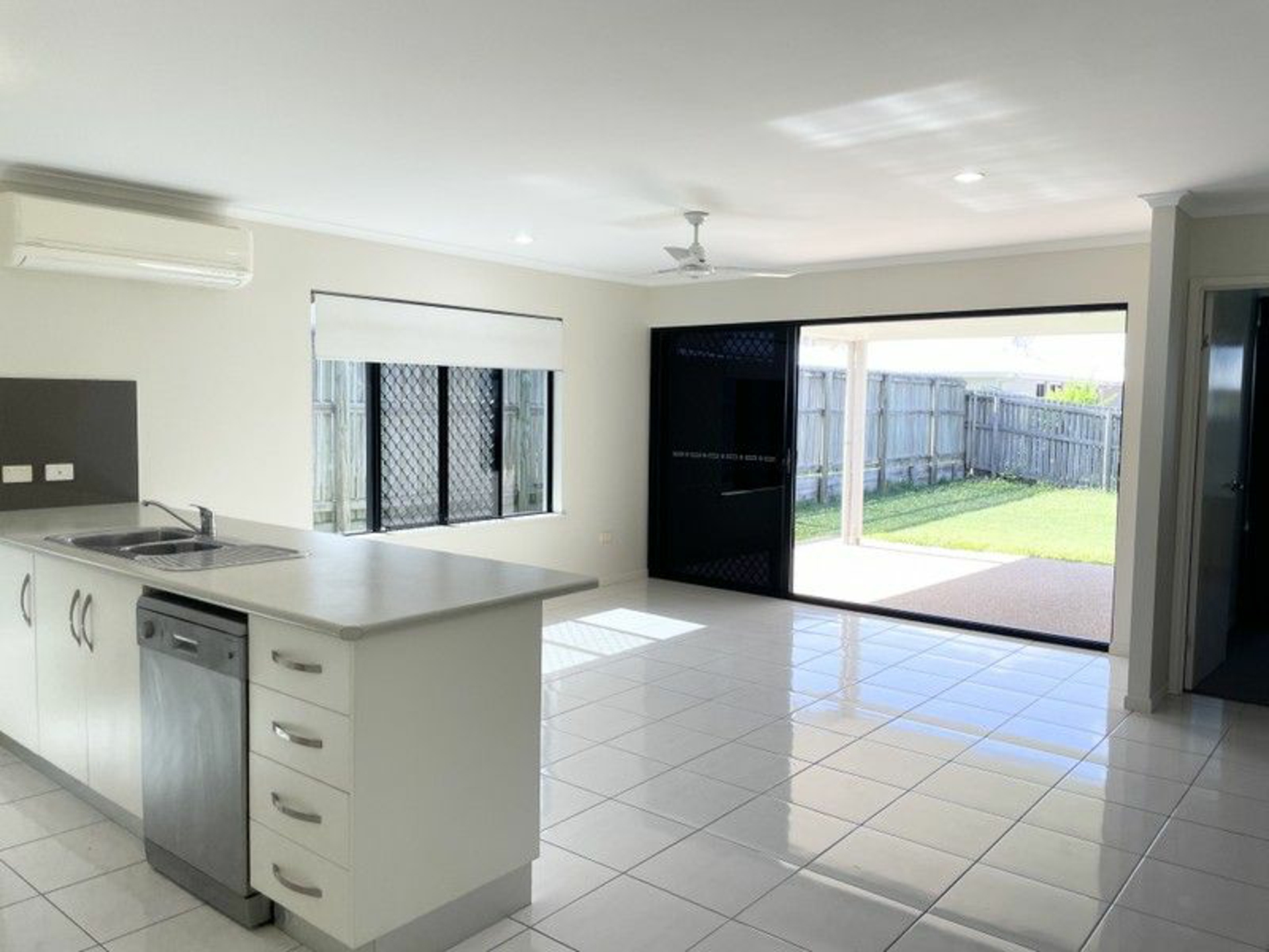 44 Montgomery Street, RURAL VIEW