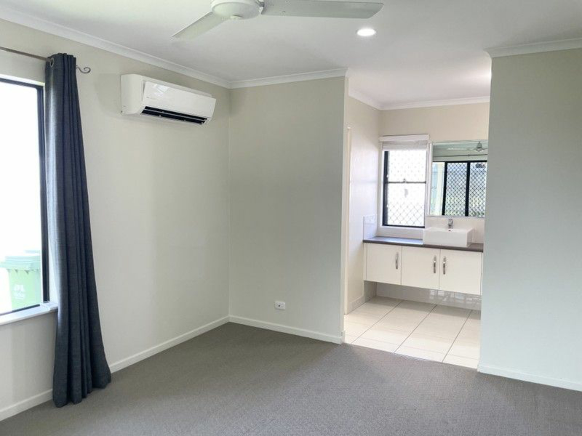 44 Montgomery Street, RURAL VIEW
