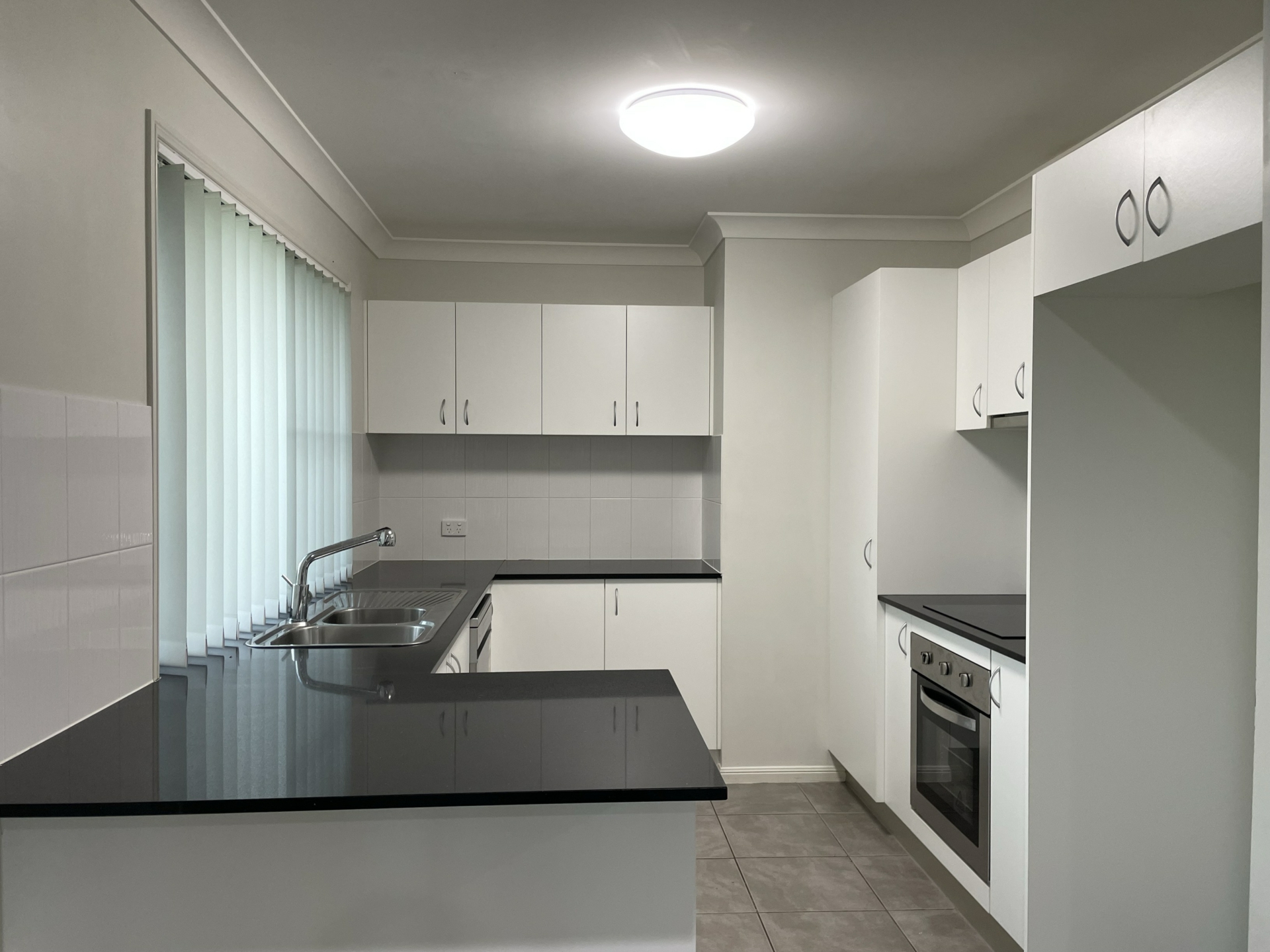 25 Galleon Circuit, BUCASIA