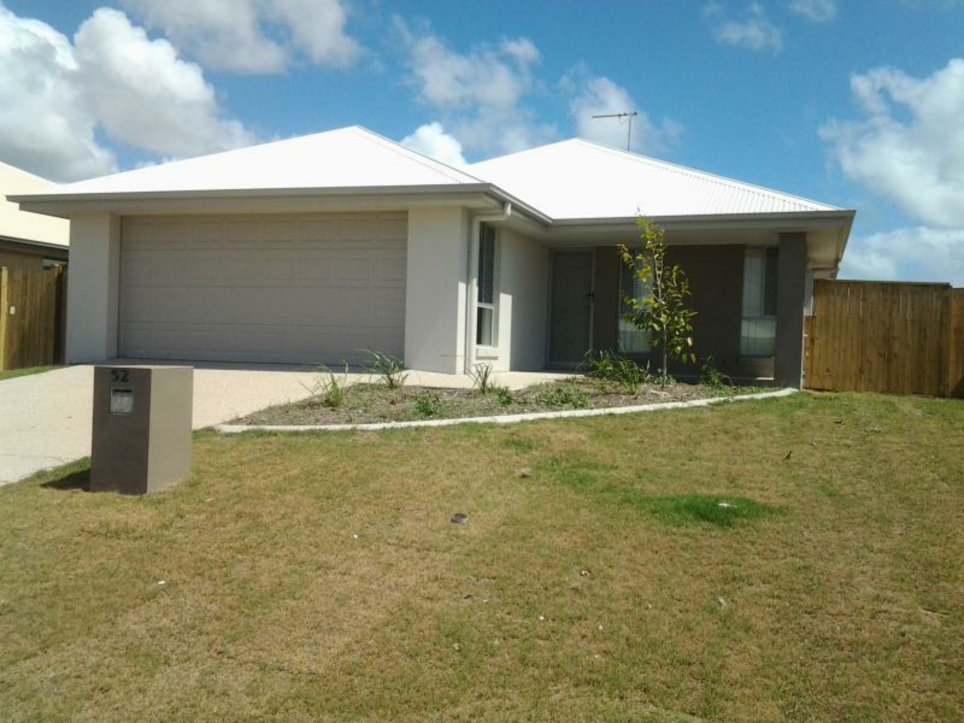 52 Newport Parade Blacks Beach QLD