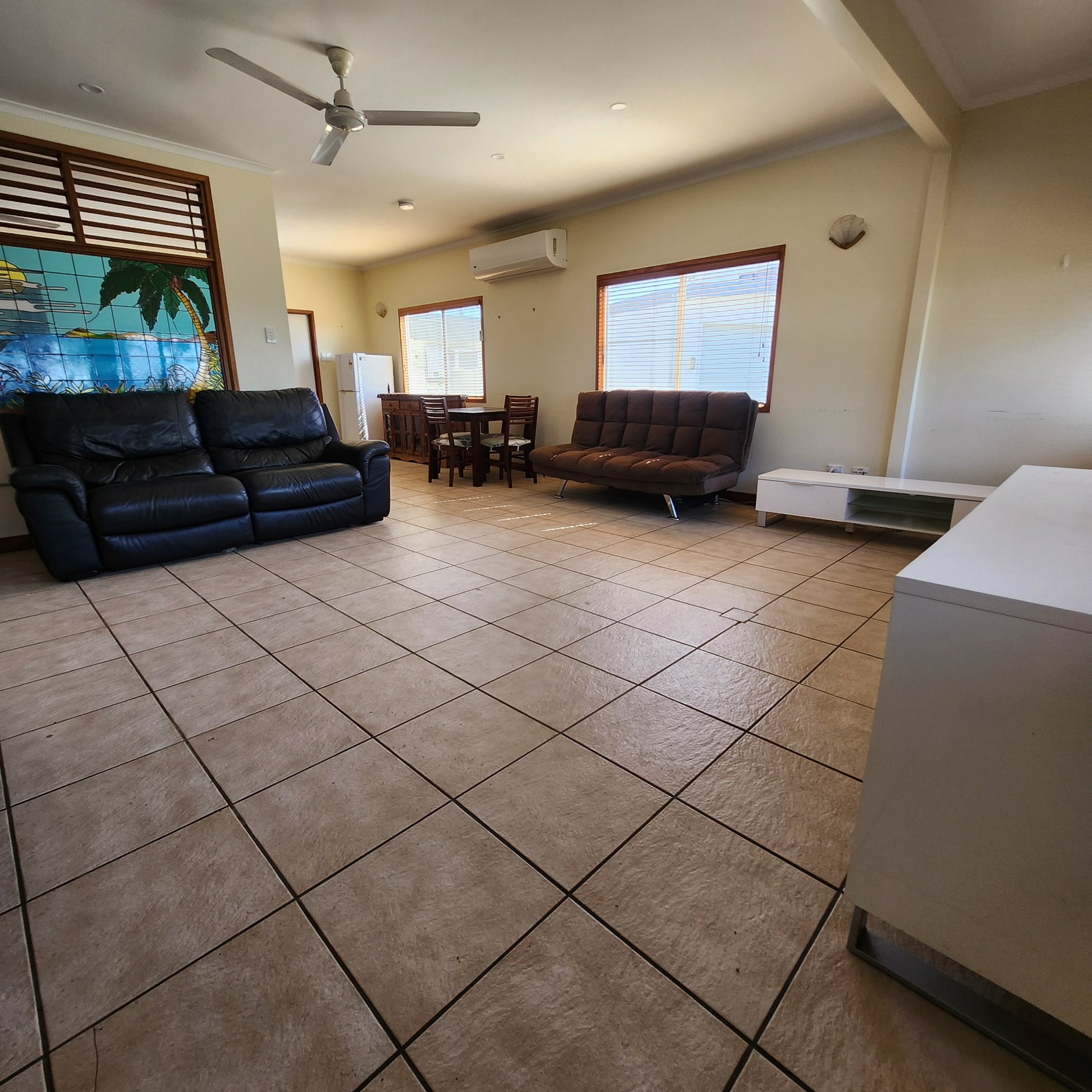 24a Binnington Esplanade, EAST MACKAY