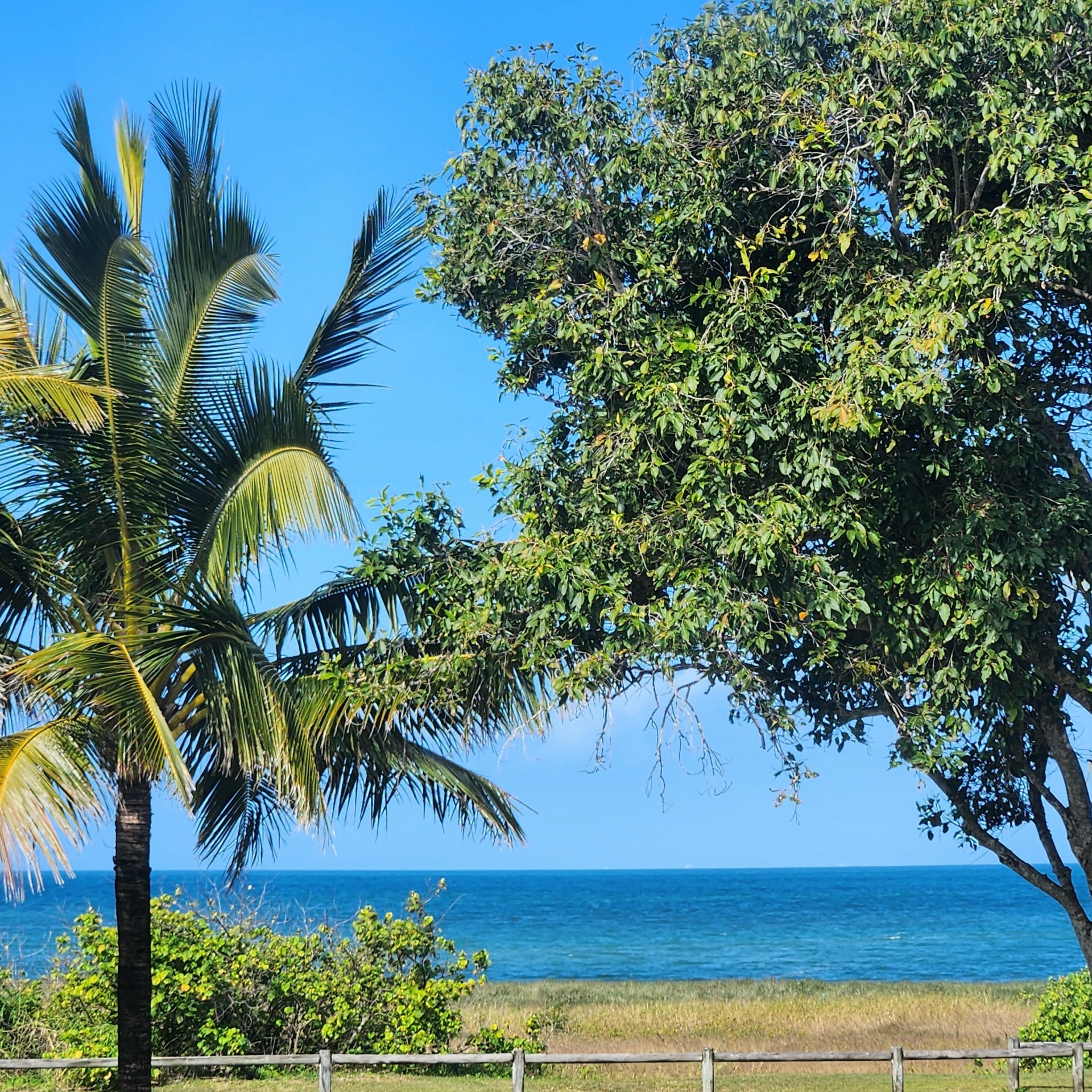 24a Binnington Esplanade, EAST MACKAY