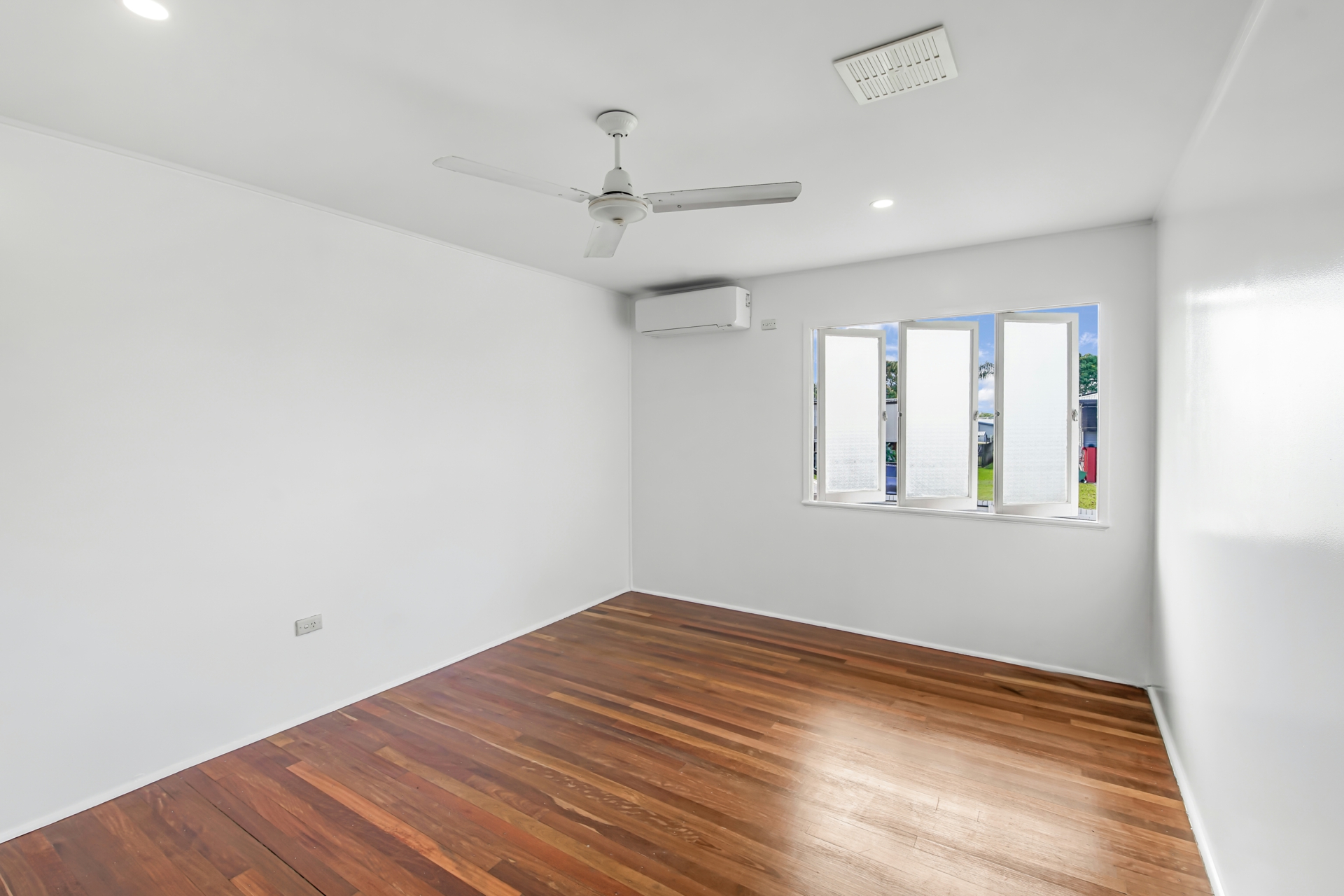 15 Bradford Street, NORTH MACKAY