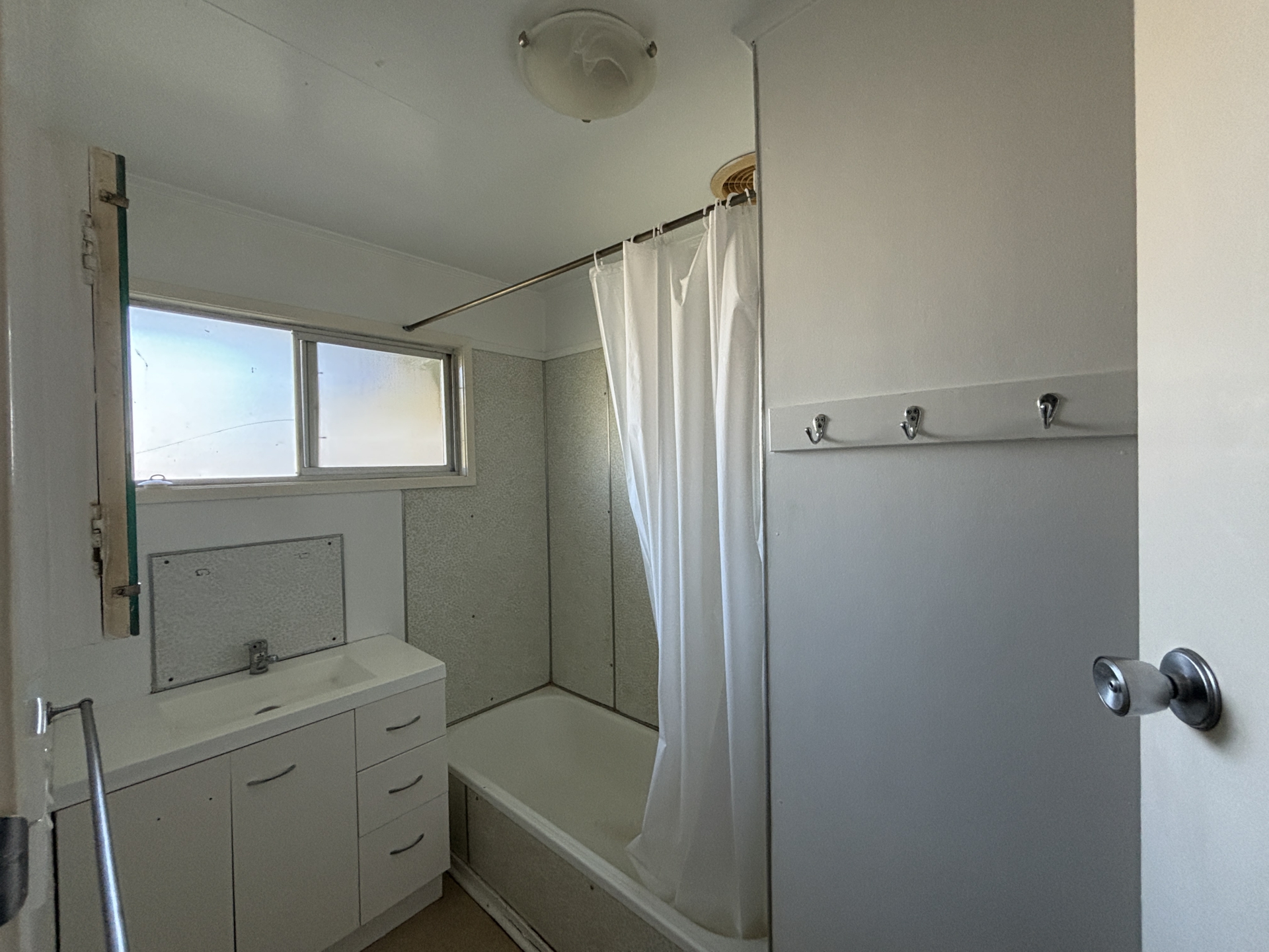 61 Beardmore Crescent, DYSART