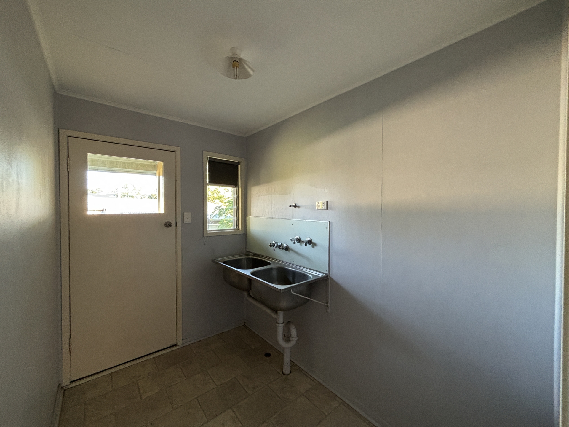61 Beardmore Crescent, DYSART