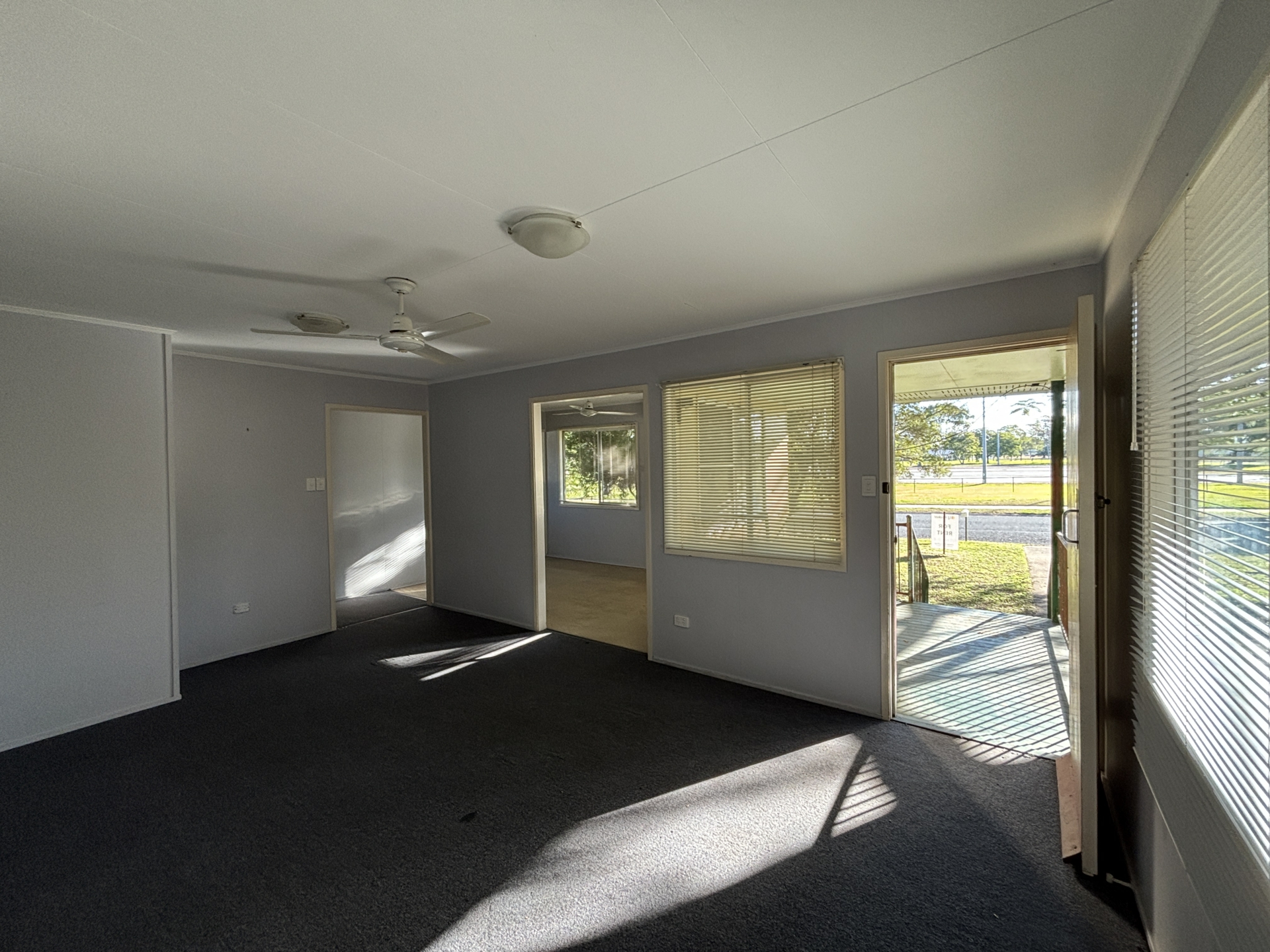 61 Beardmore Crescent, DYSART