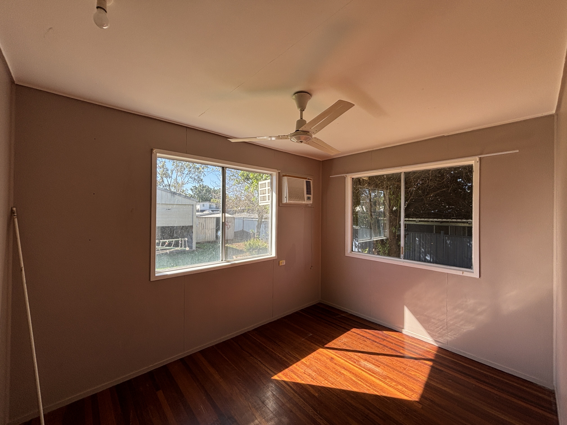 9 Gerrard Street — photo 11 of 13
