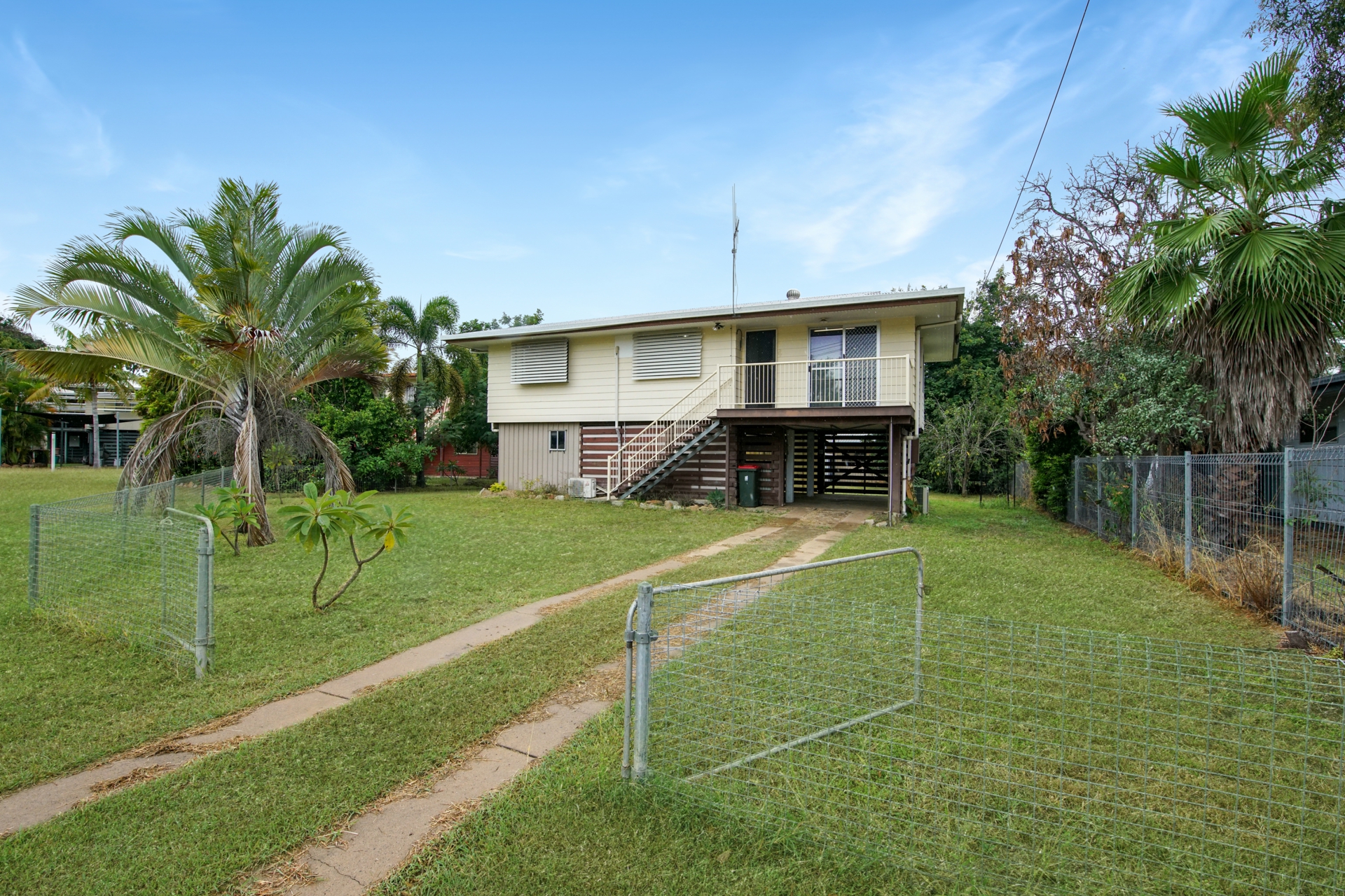 2 McMullen Court Dysart QLD