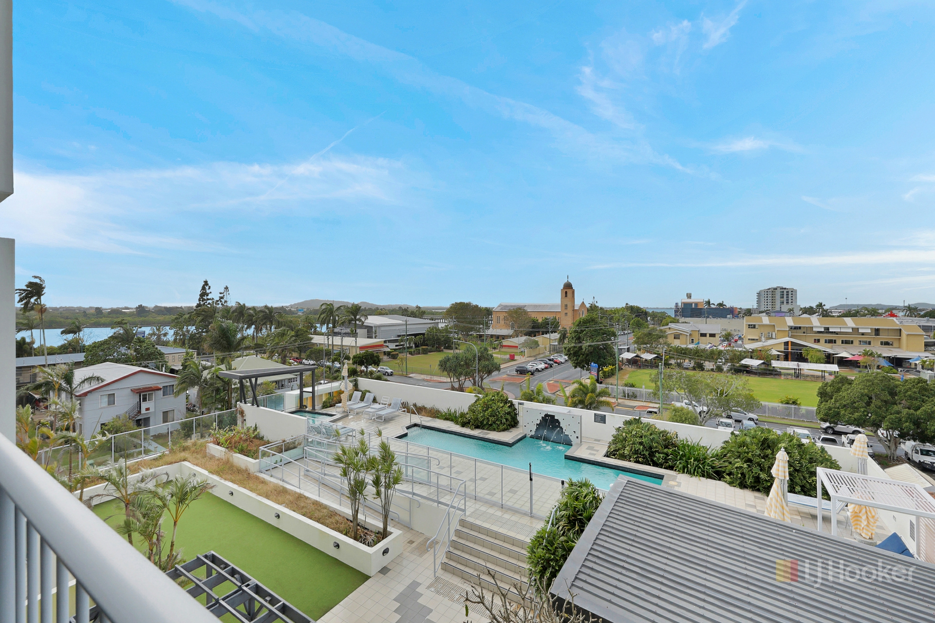 410/55 River Street — photo from LJ Hooker Mackay Group
