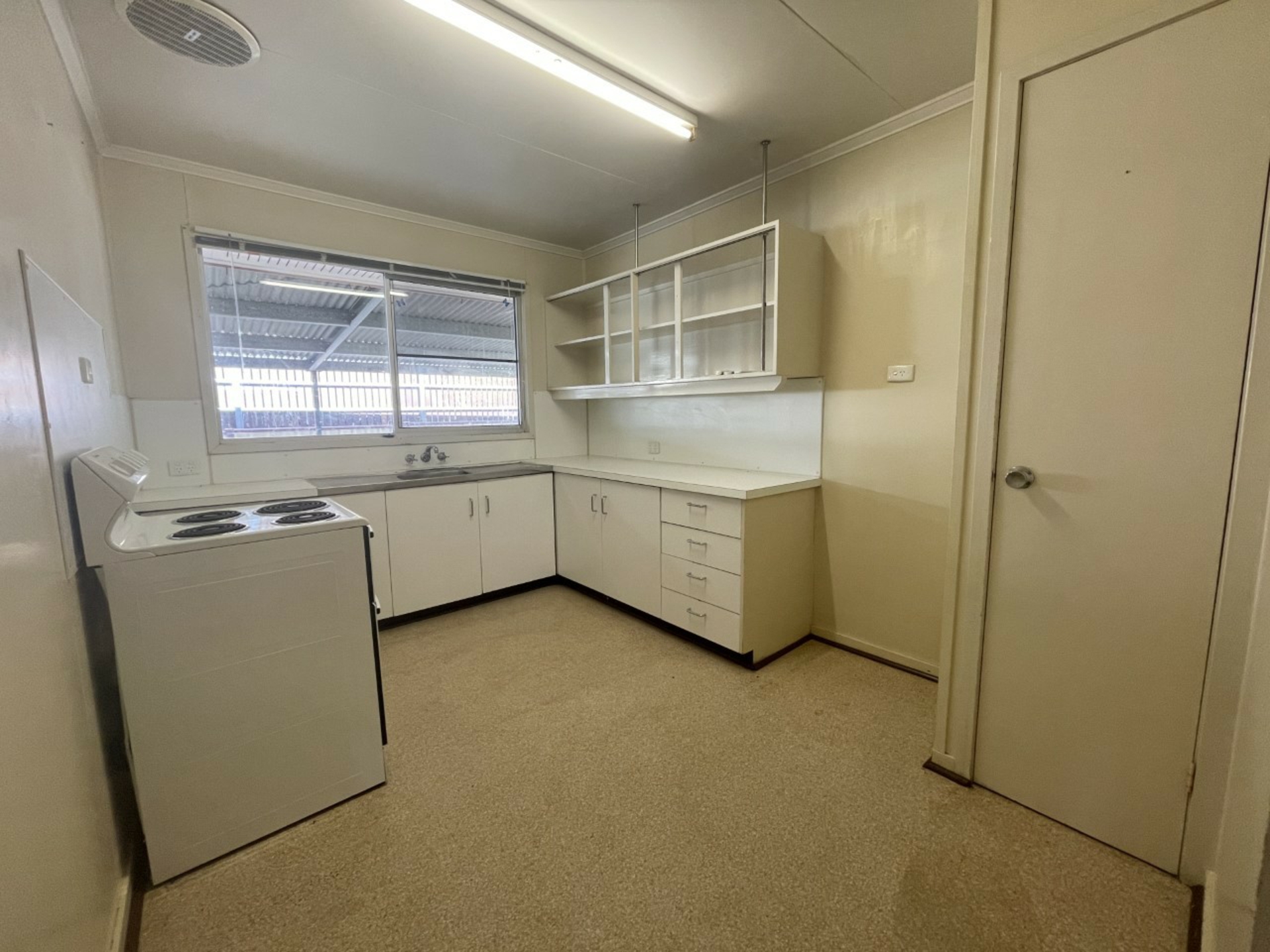 20 Leichhardt Drive — photo 5 of 7