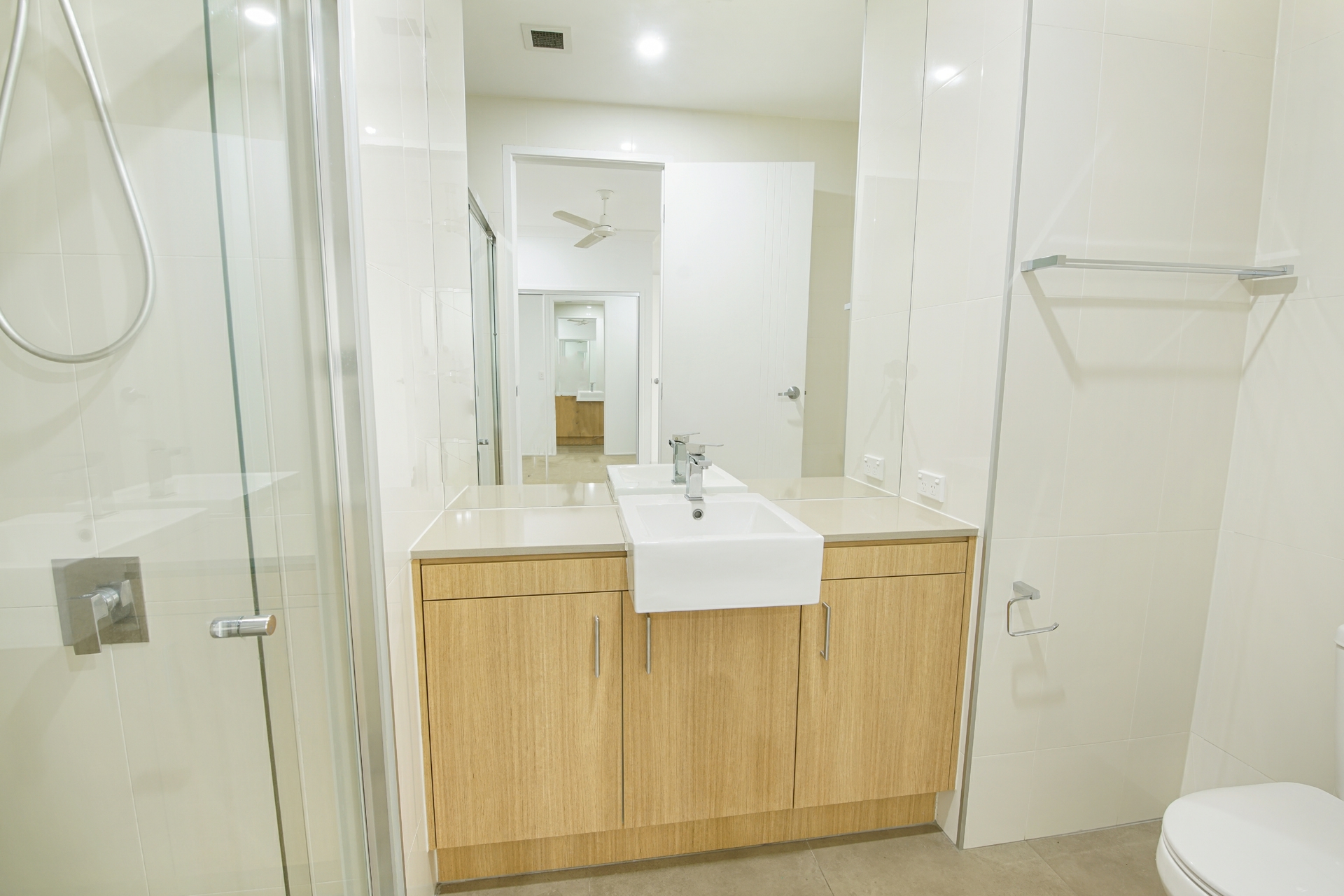 5/11 St Francis Drive — photo 10 of 13