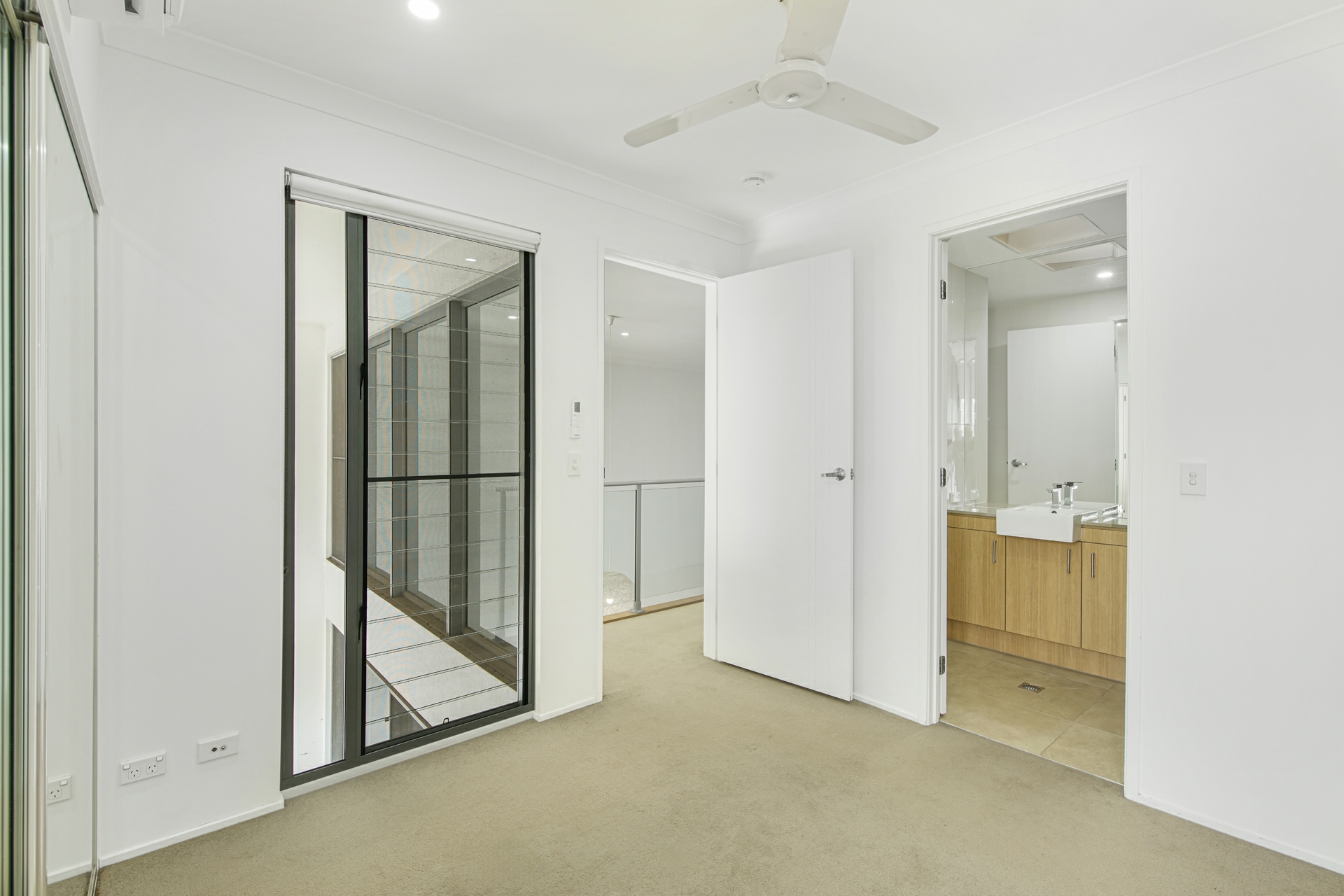 5/11 St Francis Drive — photo 11 of 13
