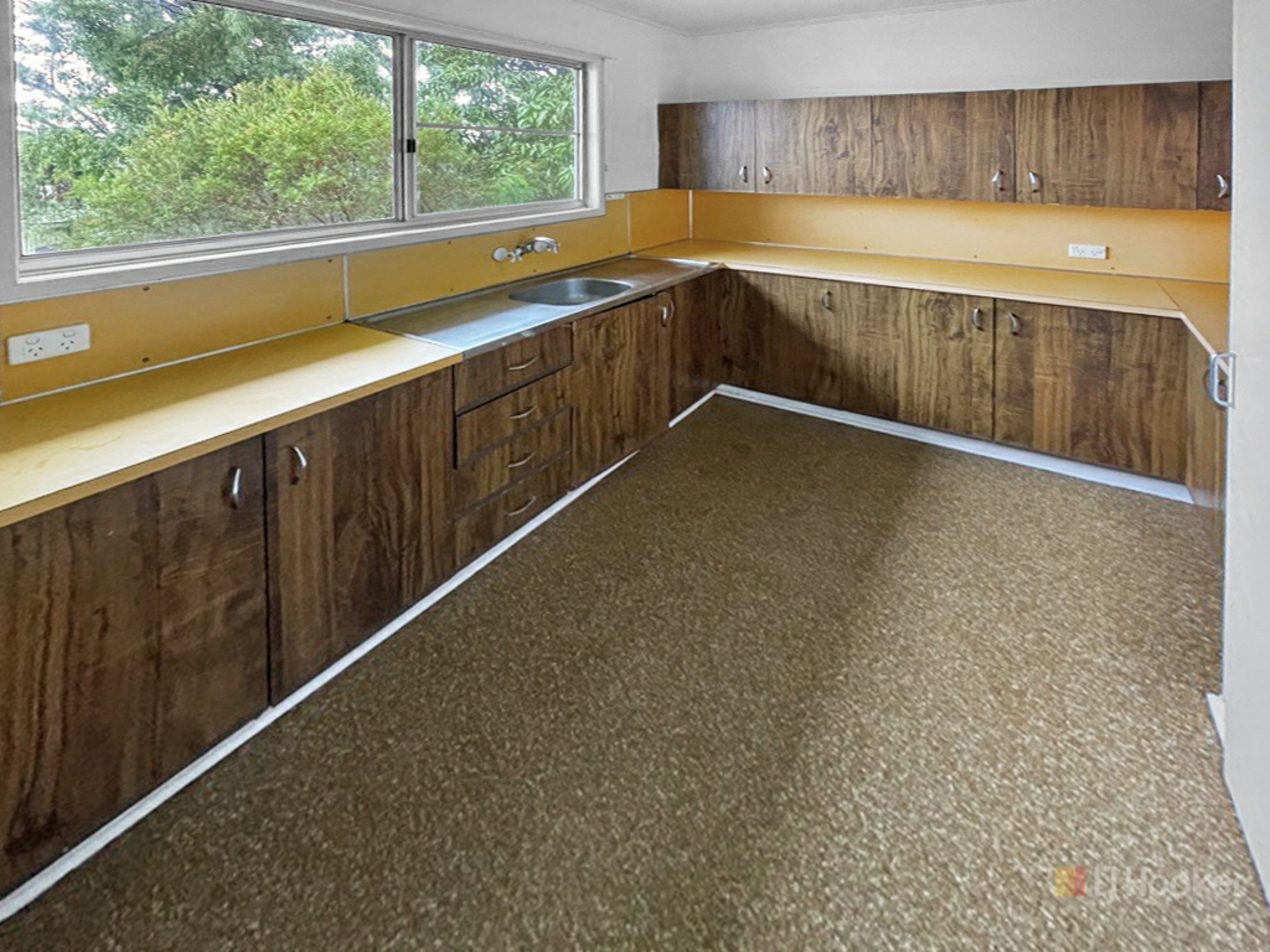 53 Winterer Crescent — photo 3 of 12
