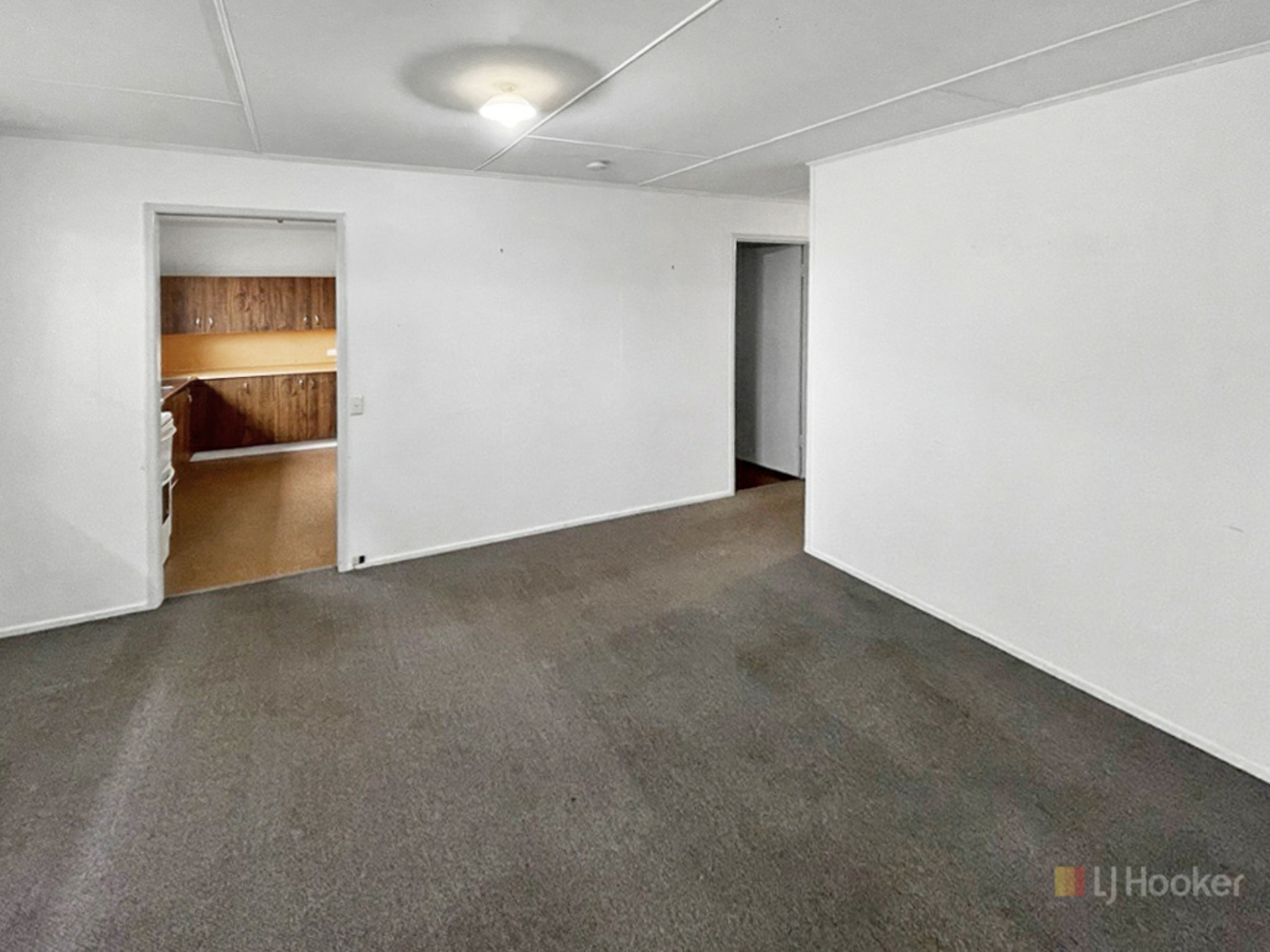 53 Winterer Crescent — photo 6 of 12