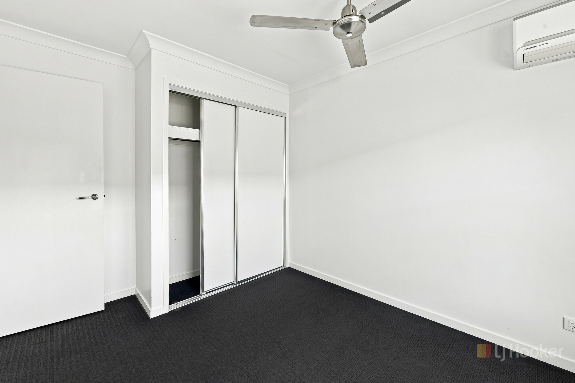 18 Bjelke Circuit — photo 12 of 16