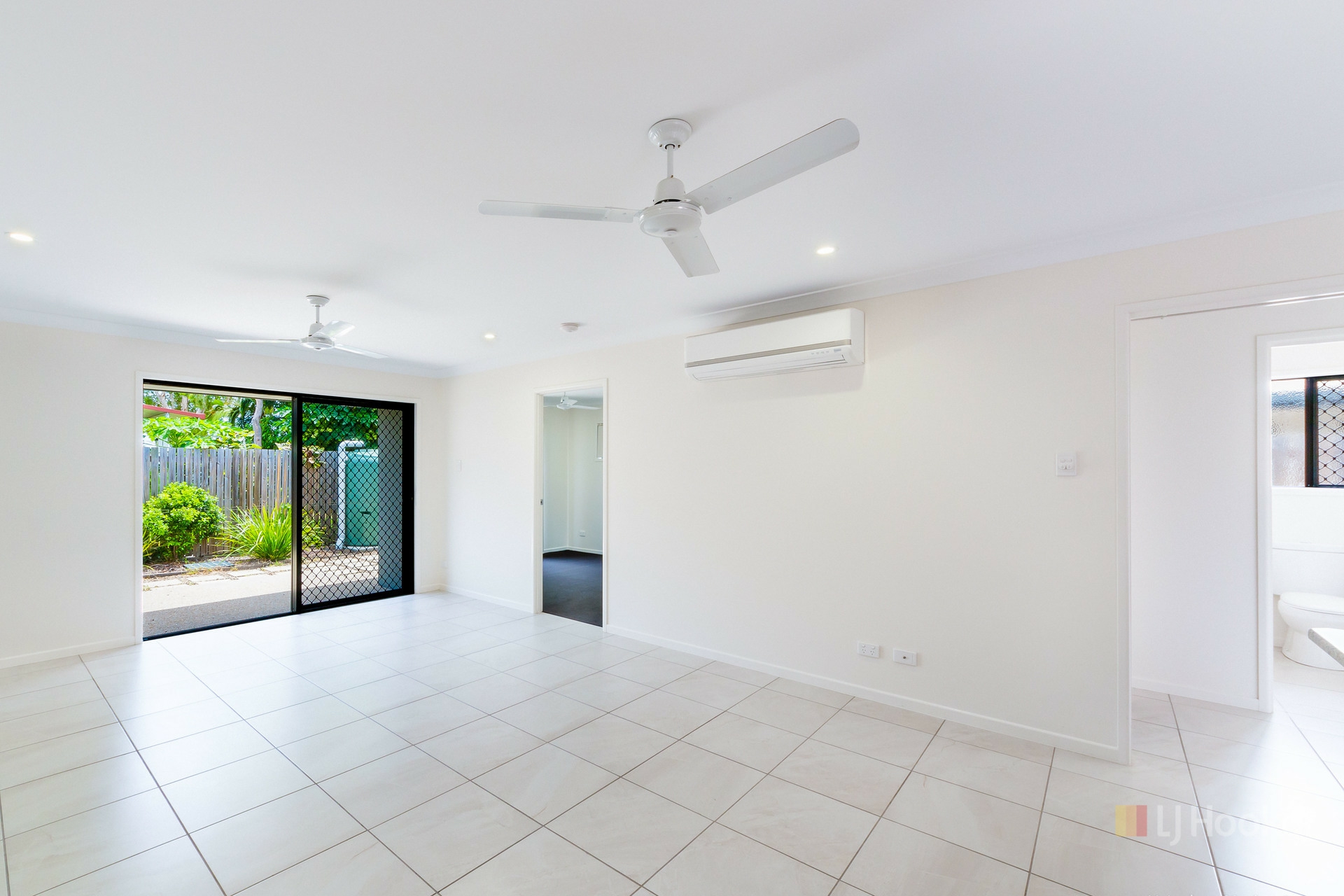 6/12 Kierra Drive — photo 4 of 12