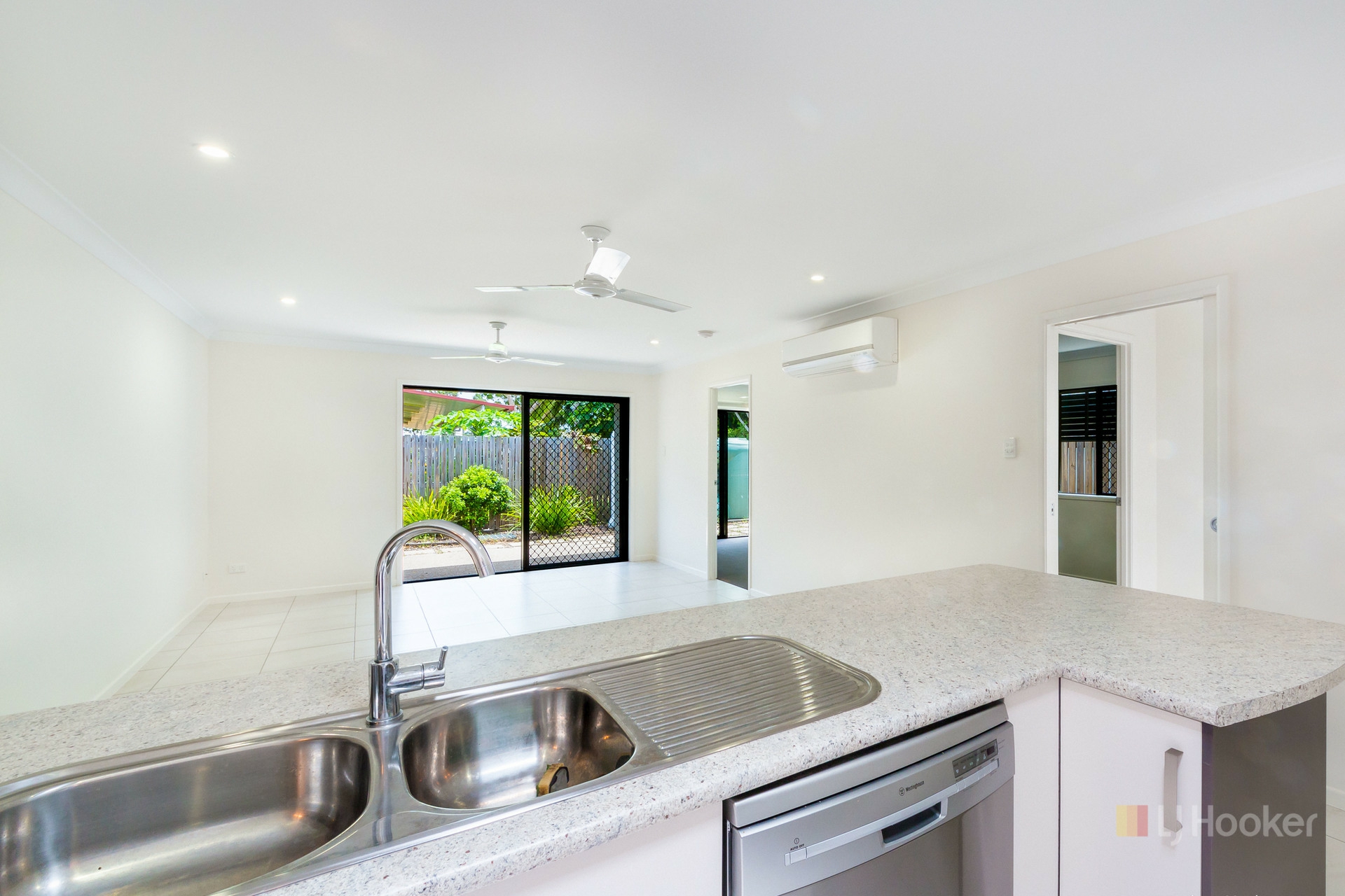 6/12 Kierra Drive — photo 5 of 12