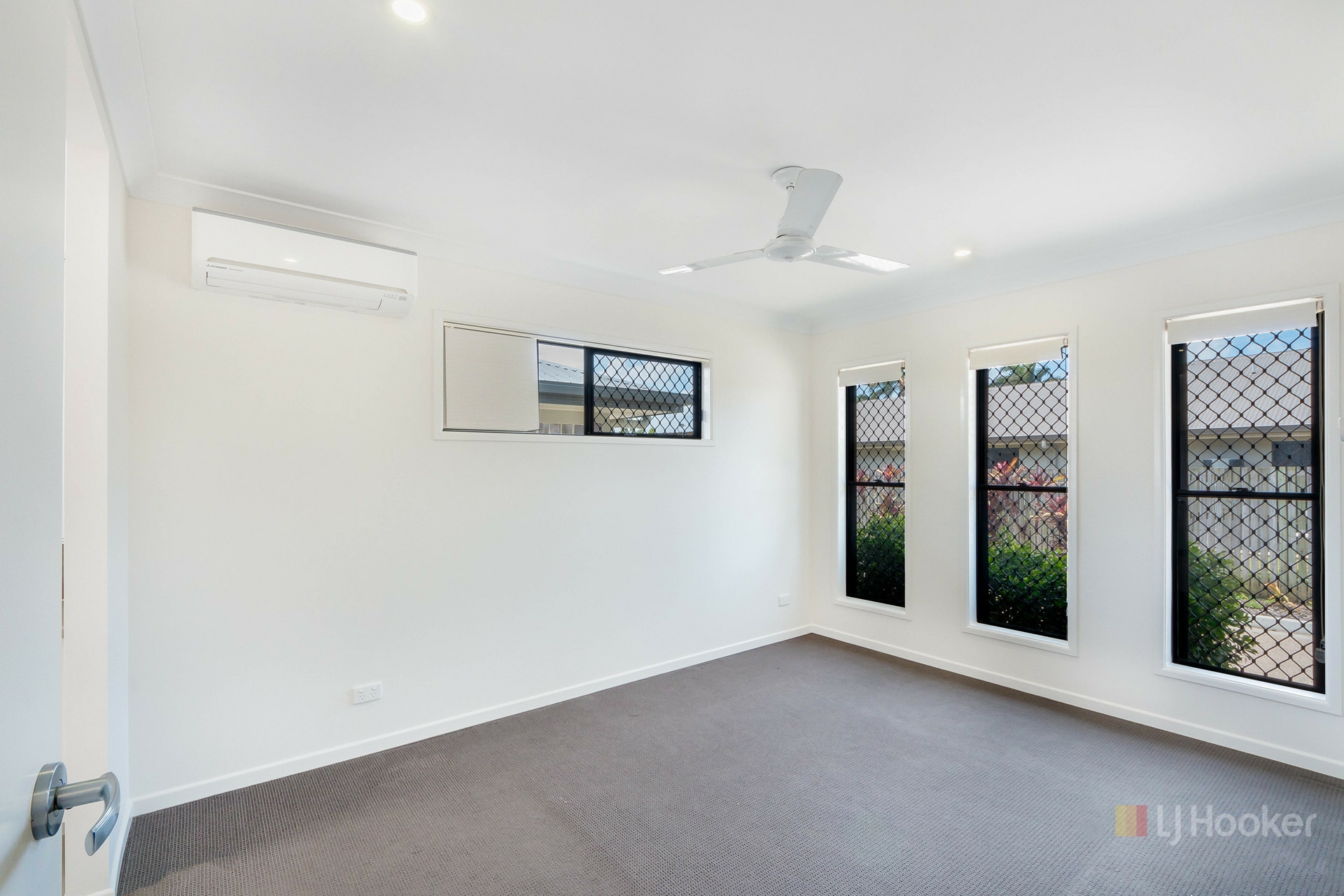 6/12 Kierra Drive — photo 10 of 12