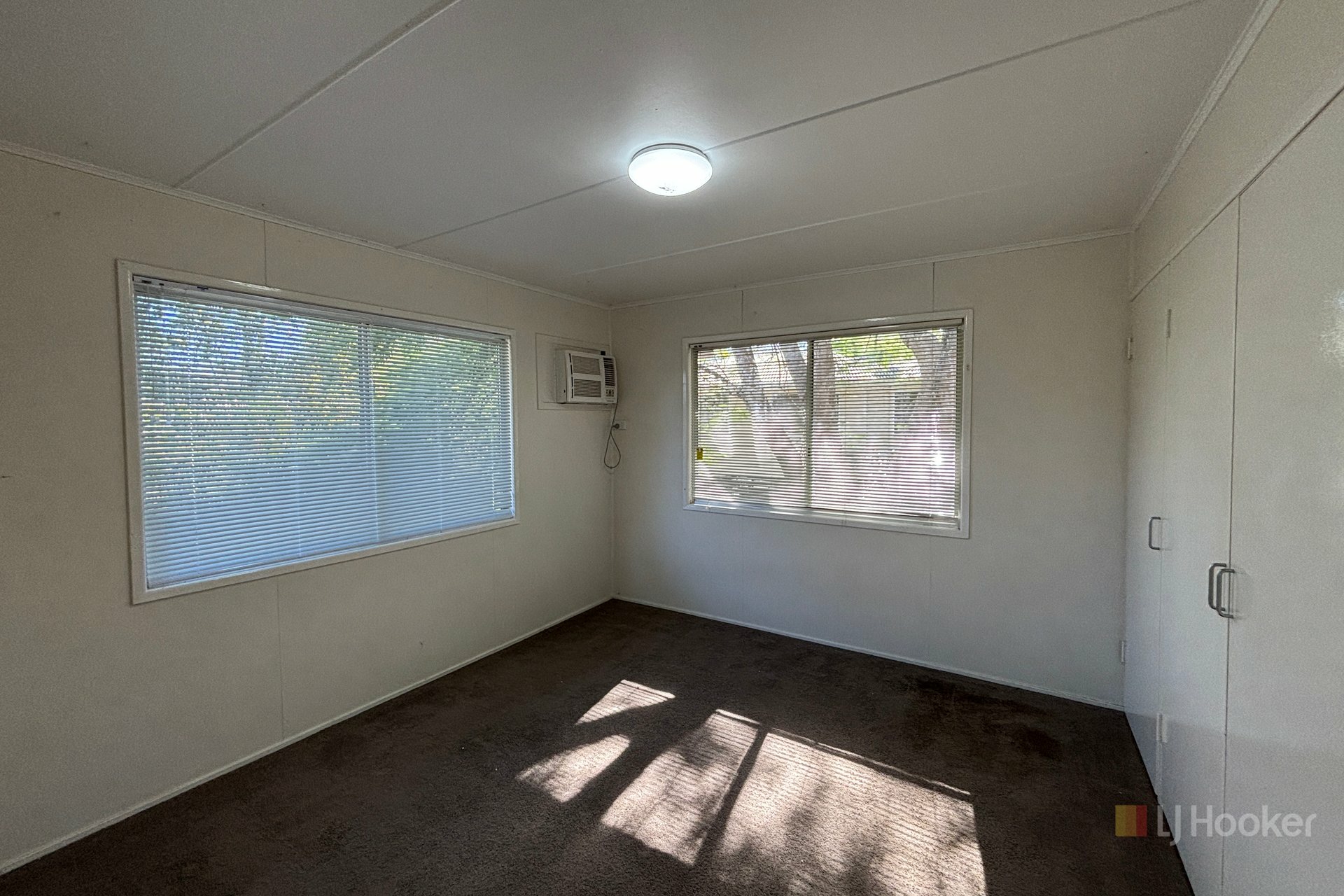 6 Eales Street — photo 11 of 12