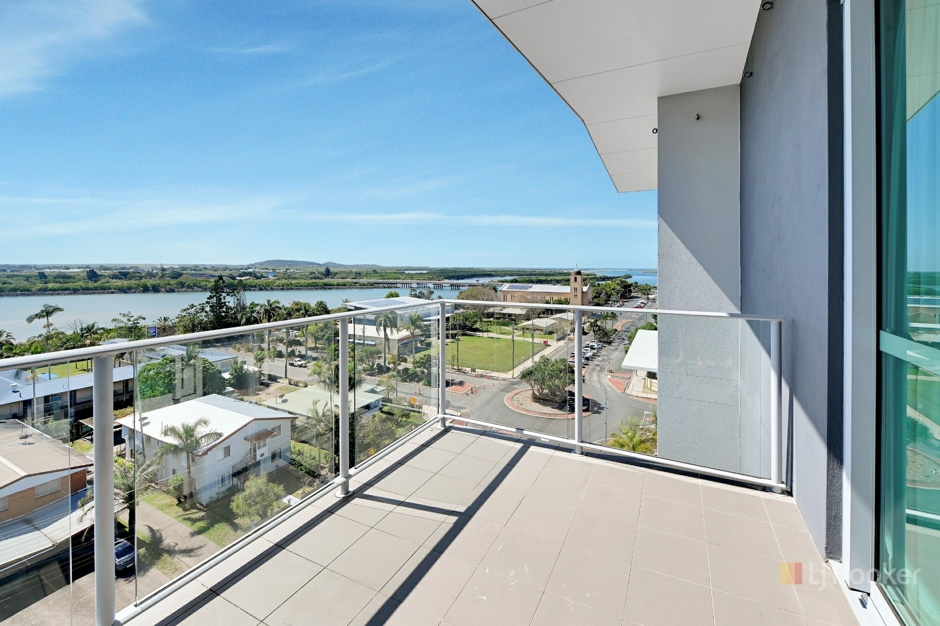 808/55 River Street — photo from LJ Hooker Mackay Group
