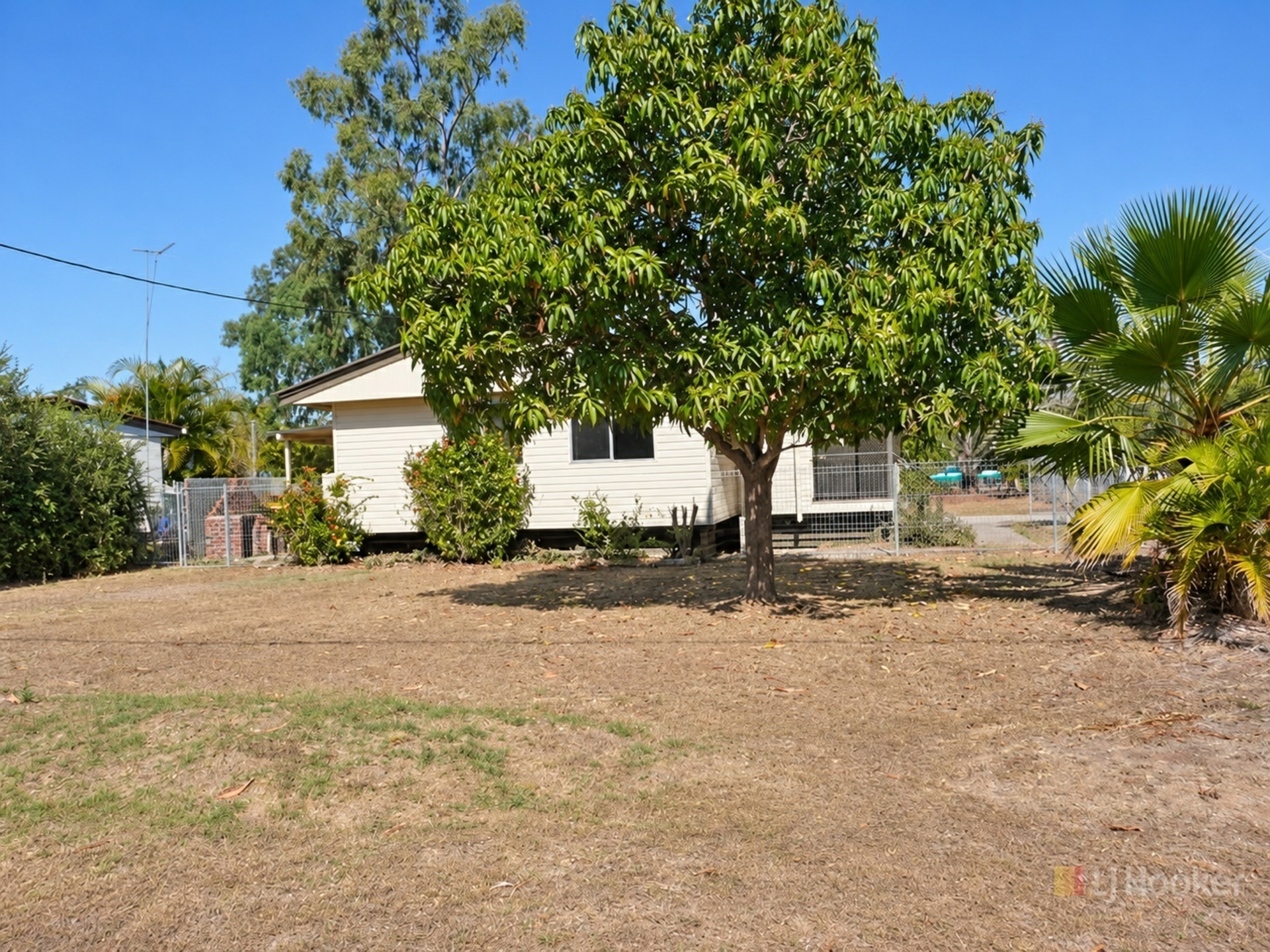 1 Armstrong Crescent — photo from LJ Hooker Mackay Group