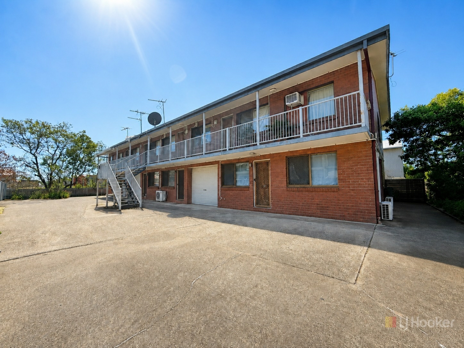 6/10 East Gordon Street — photo from LJ Hooker Mackay Group