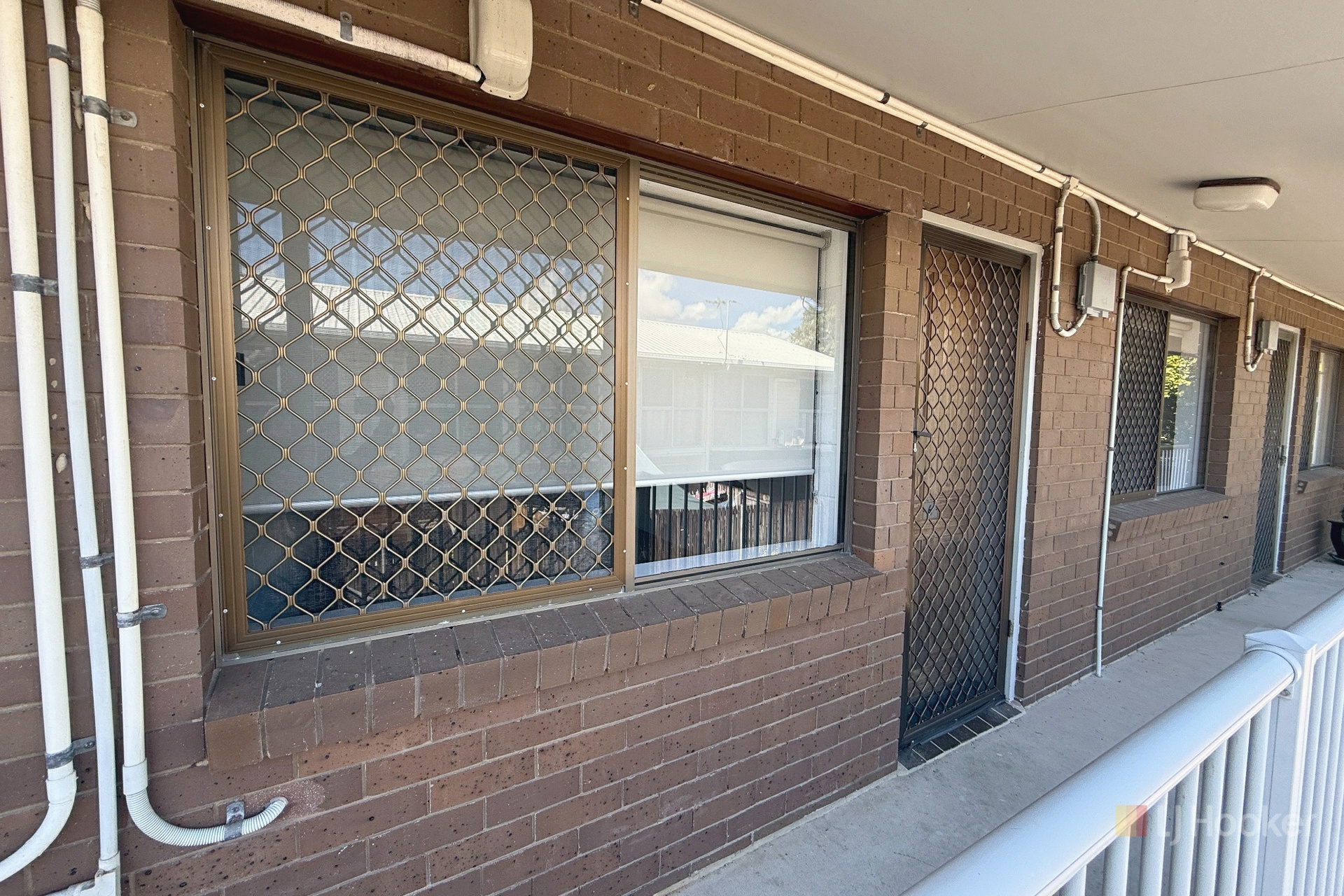 6/10 East Gordon Street — photo 2 of 11