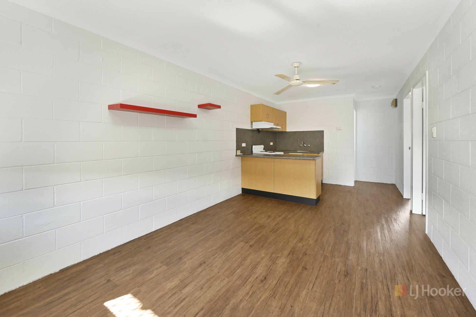 6/10 East Gordon Street — photo 3 of 11