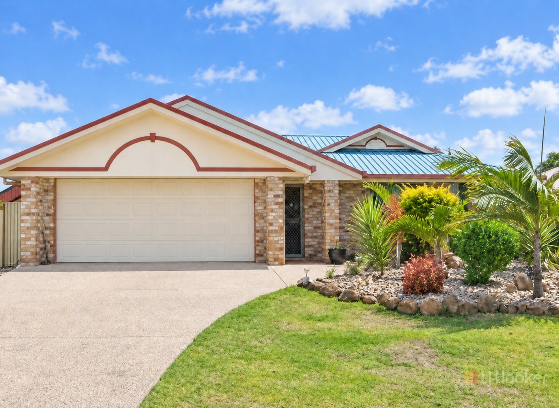 14 Marine Parade — photo from LJ Hooker Mackay Group