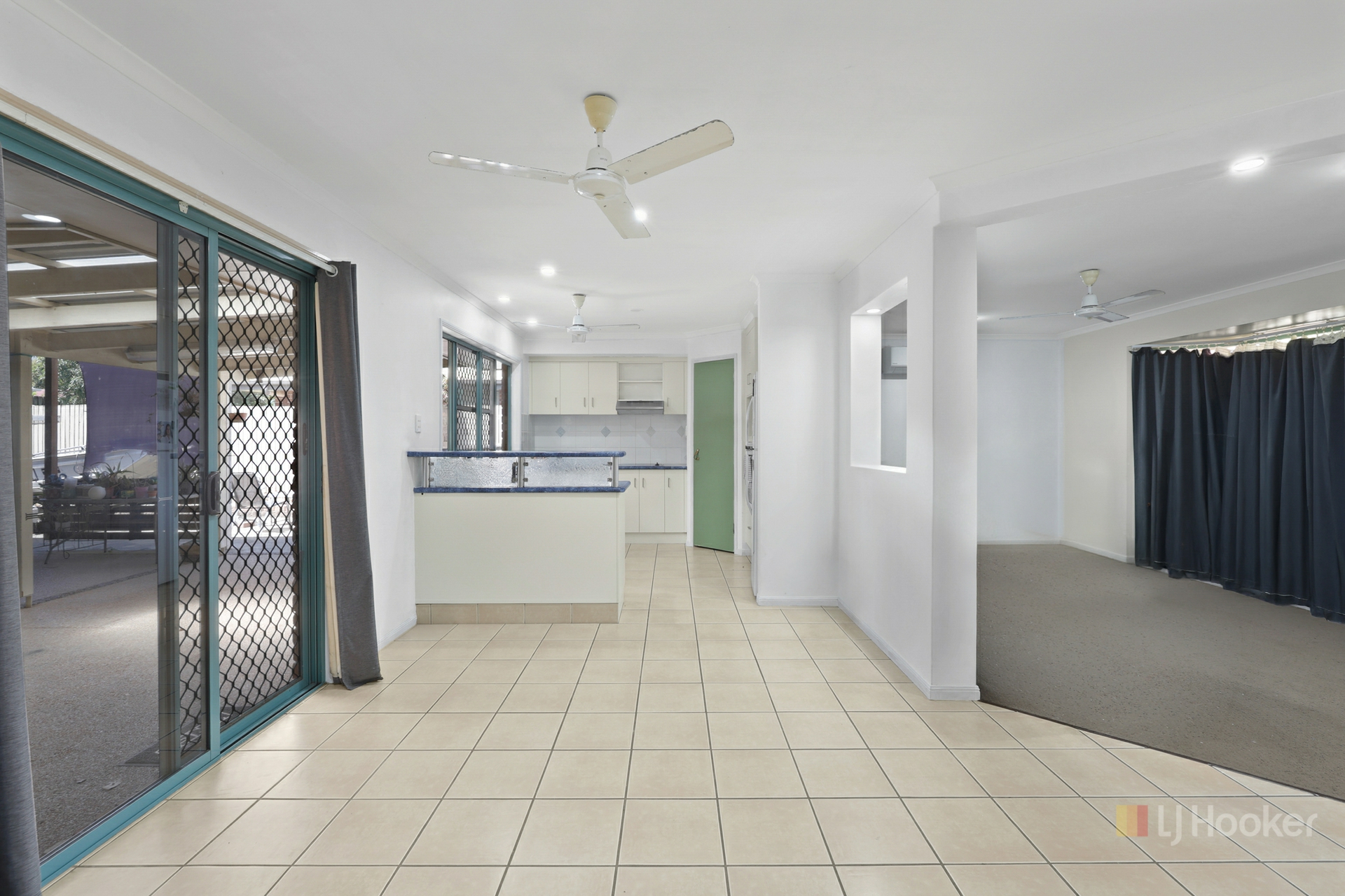 14 Marine Parade — photo 5 of 17