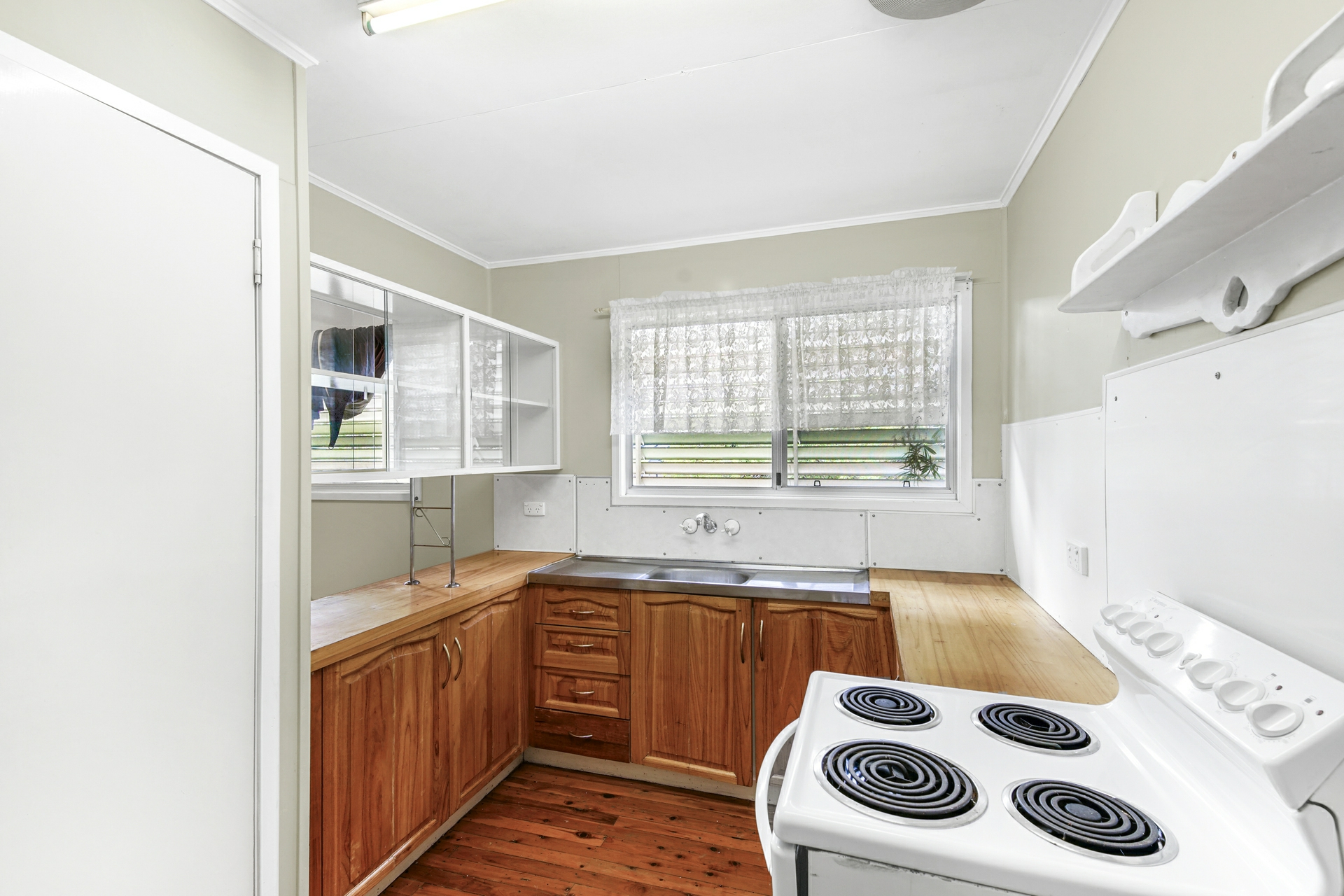 15 Brennan Street — photo 3 of 10