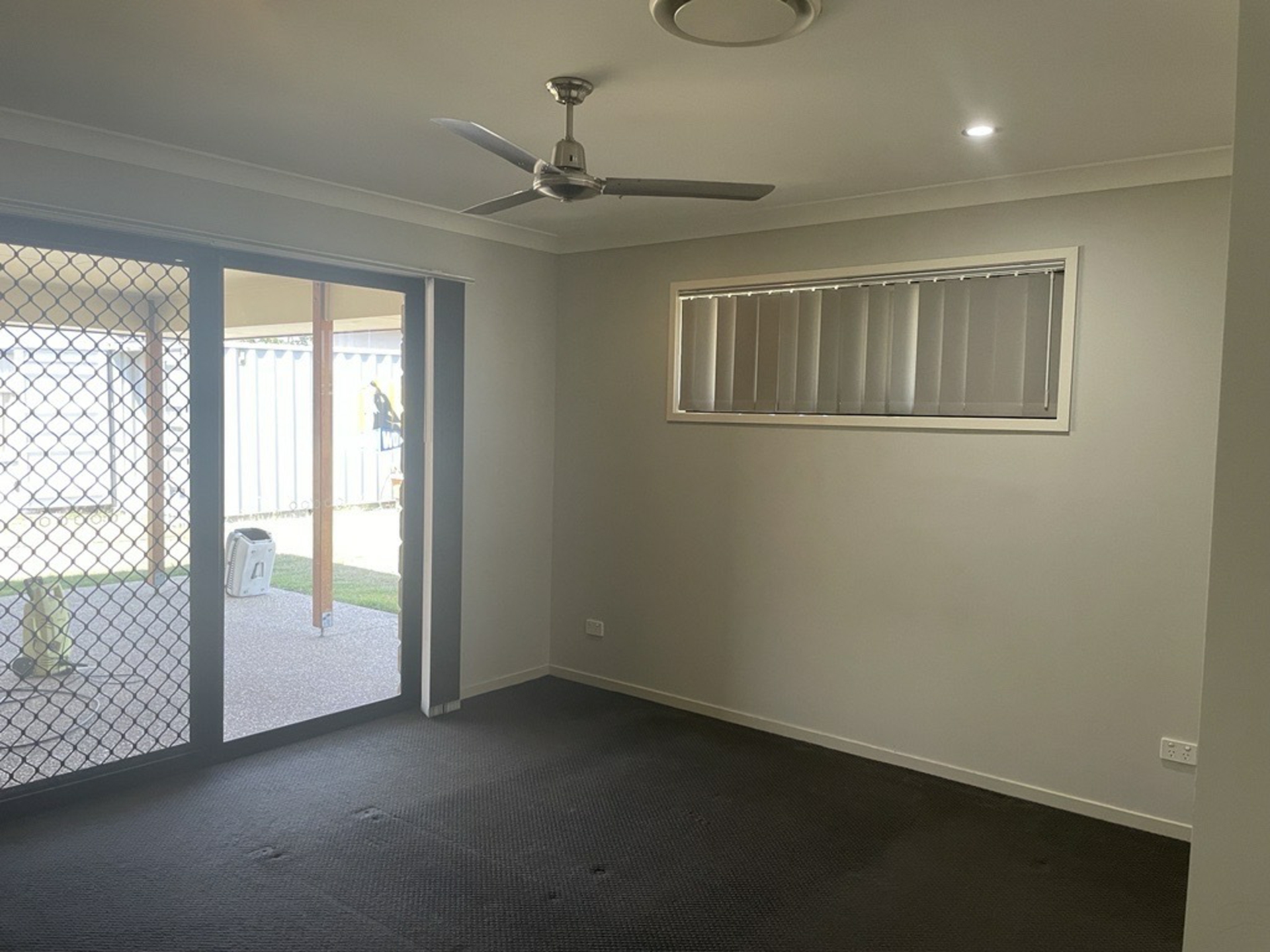 27 Lambert Drive — photo 5 of 14