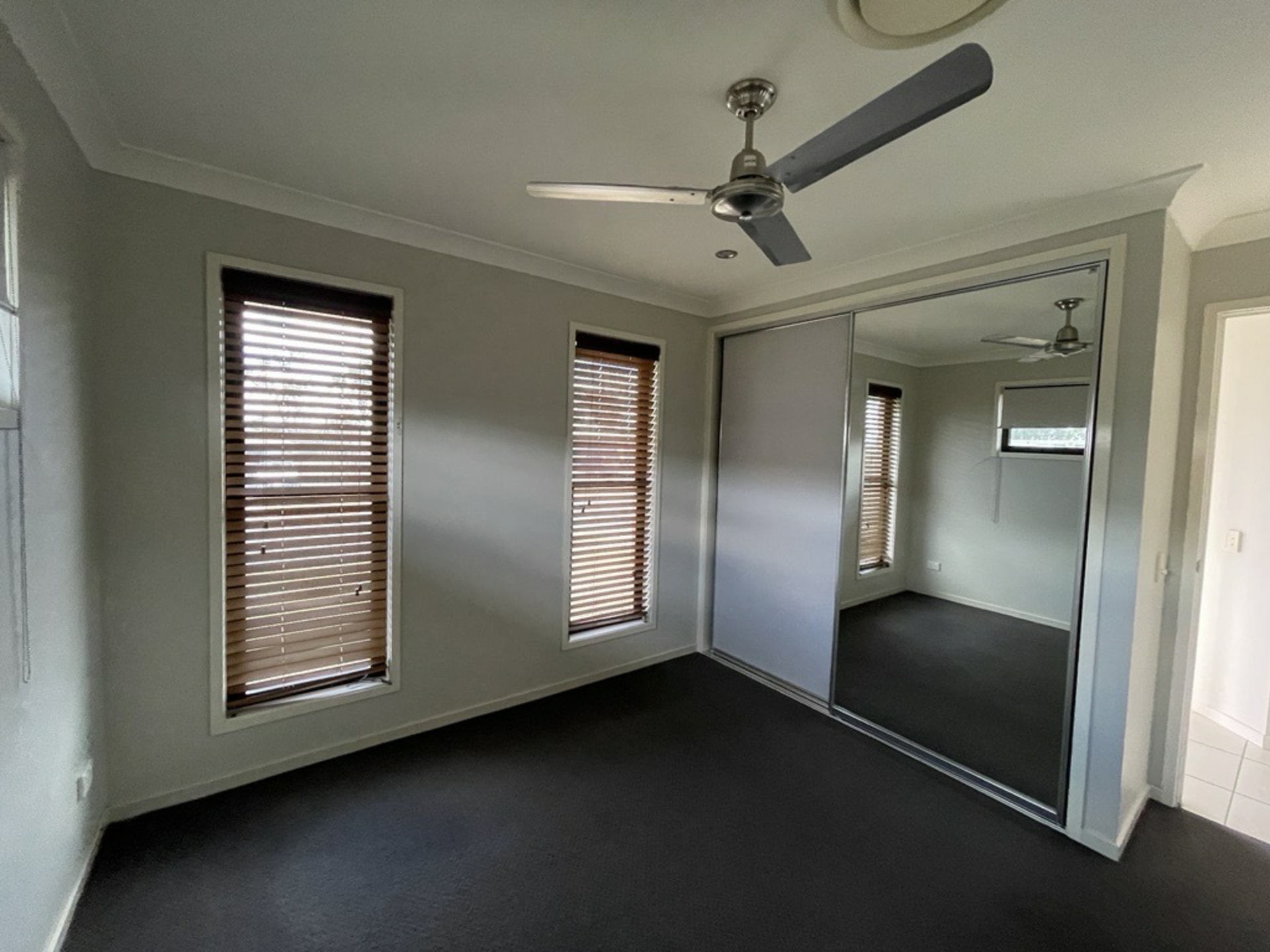27 Lambert Drive — photo 10 of 14