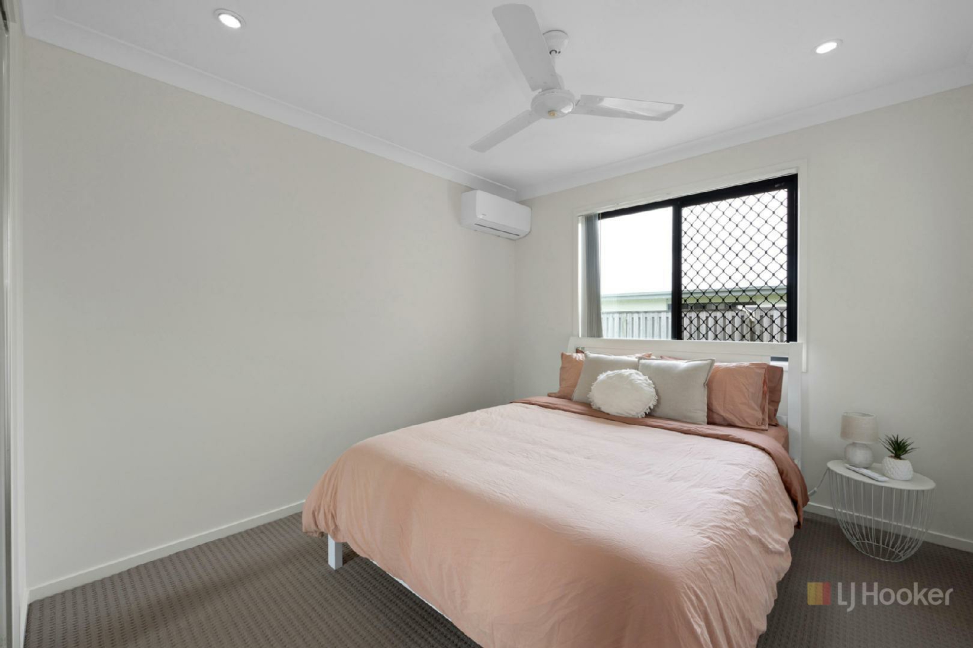 17 Hinkler Court — photo 7 of 11